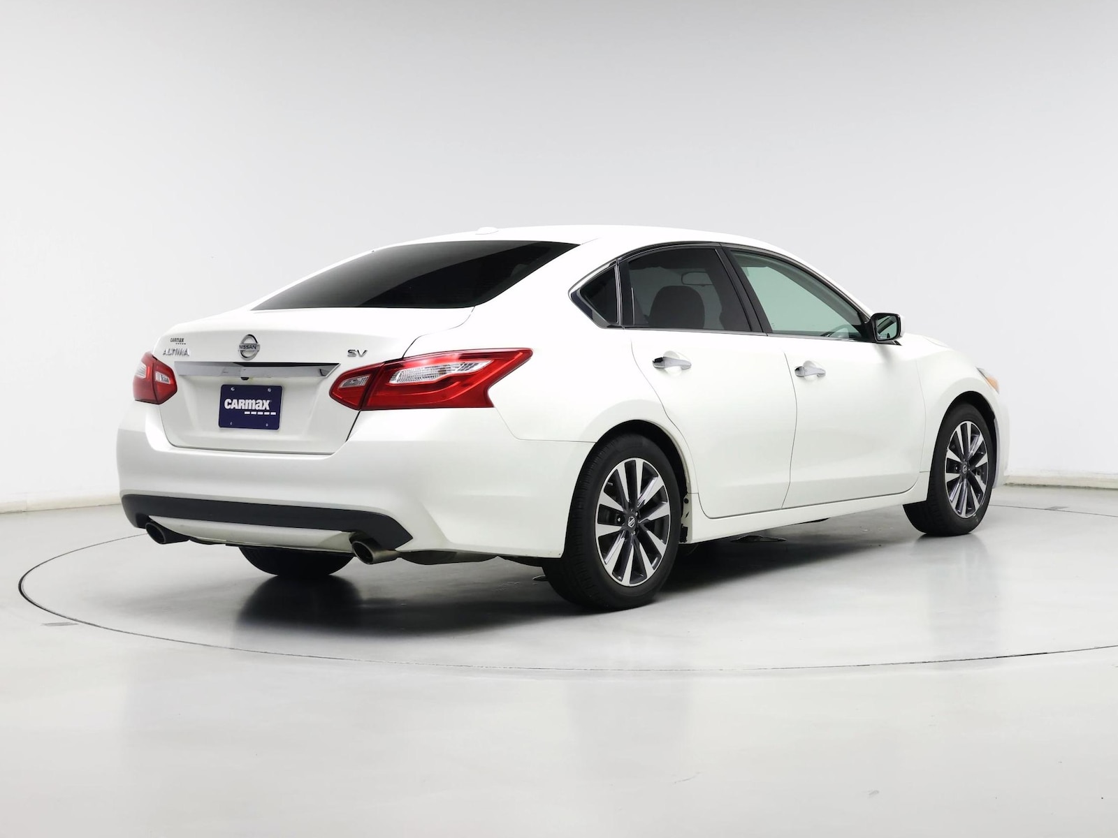 2017 Nissan Altima SV - Photo 9