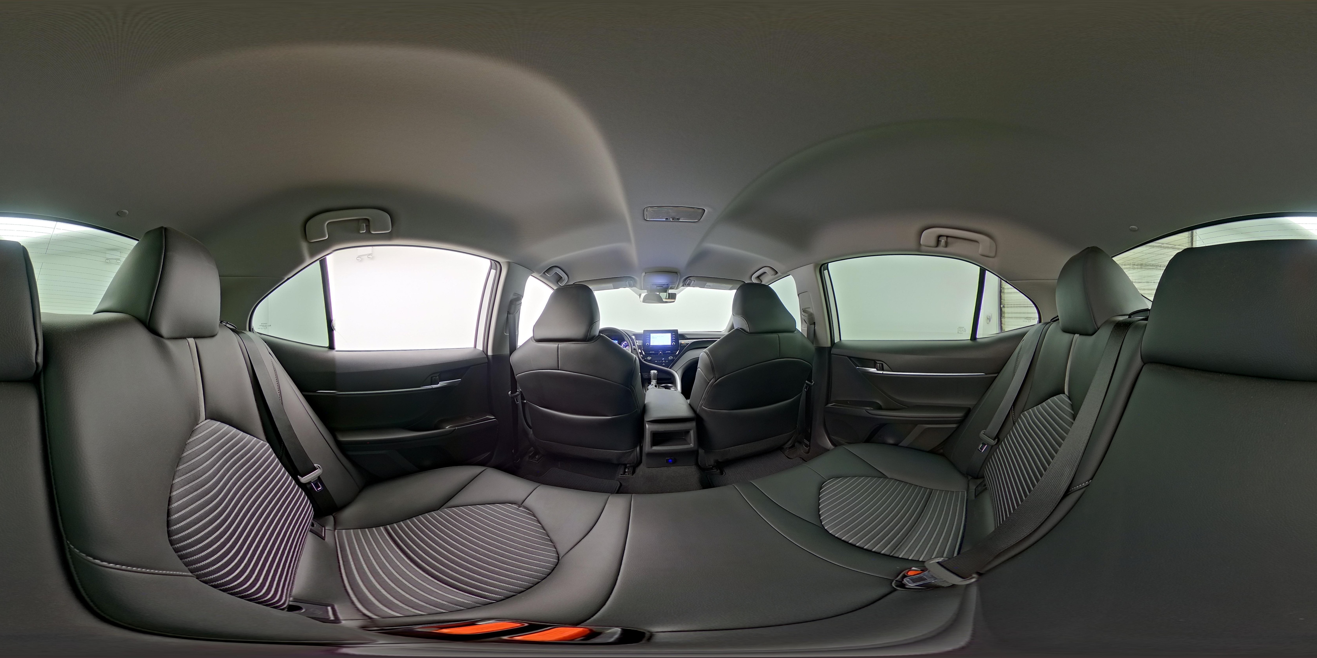 2024 Toyota Camry SE - Photo 25