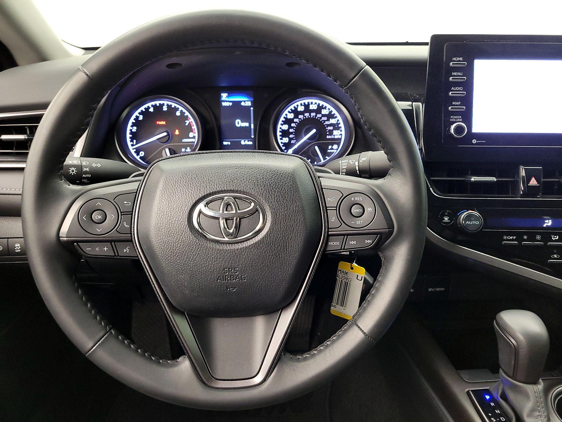 Thumbnail: 2024 Toyota Camry - 10