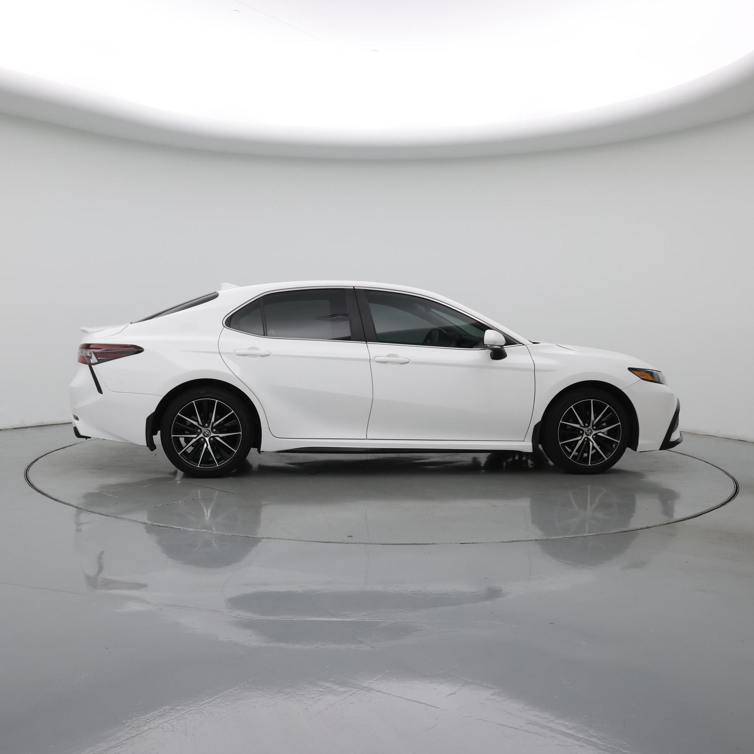 Thumbnail: 2024 Toyota Camry - 7