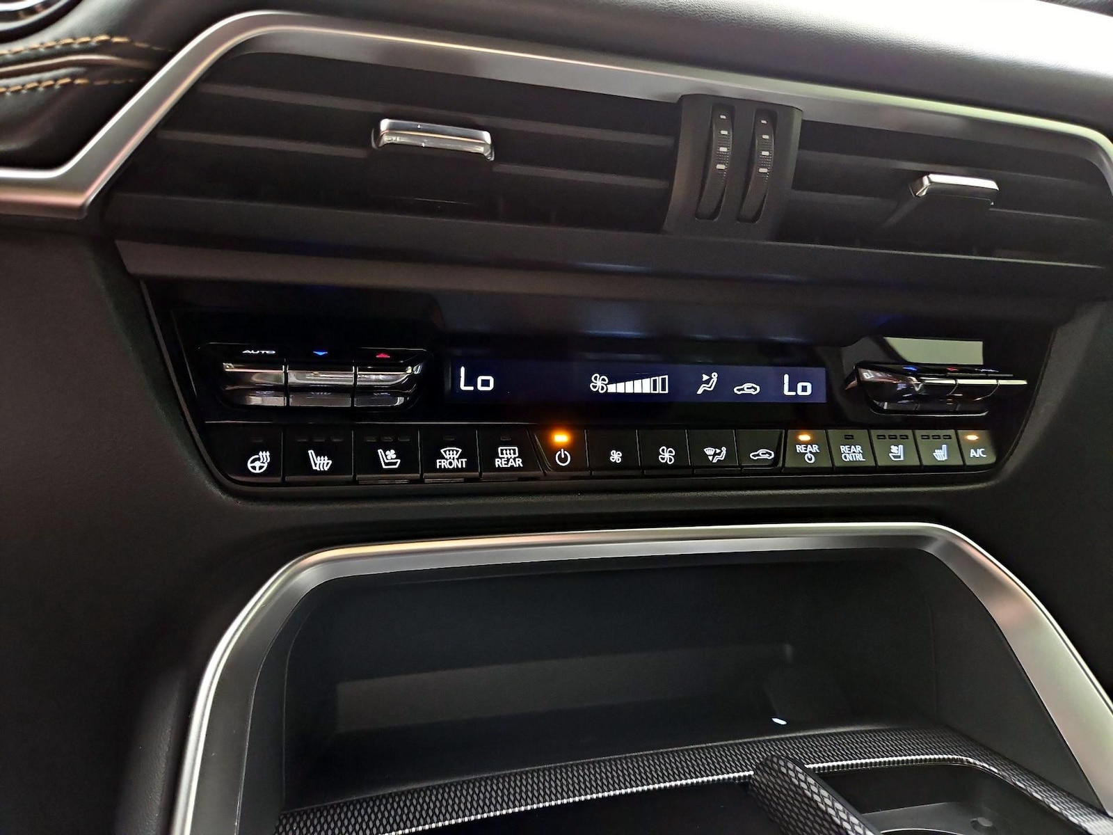 2026 Mazda CX-90 Premium Plus Package - Photo 18