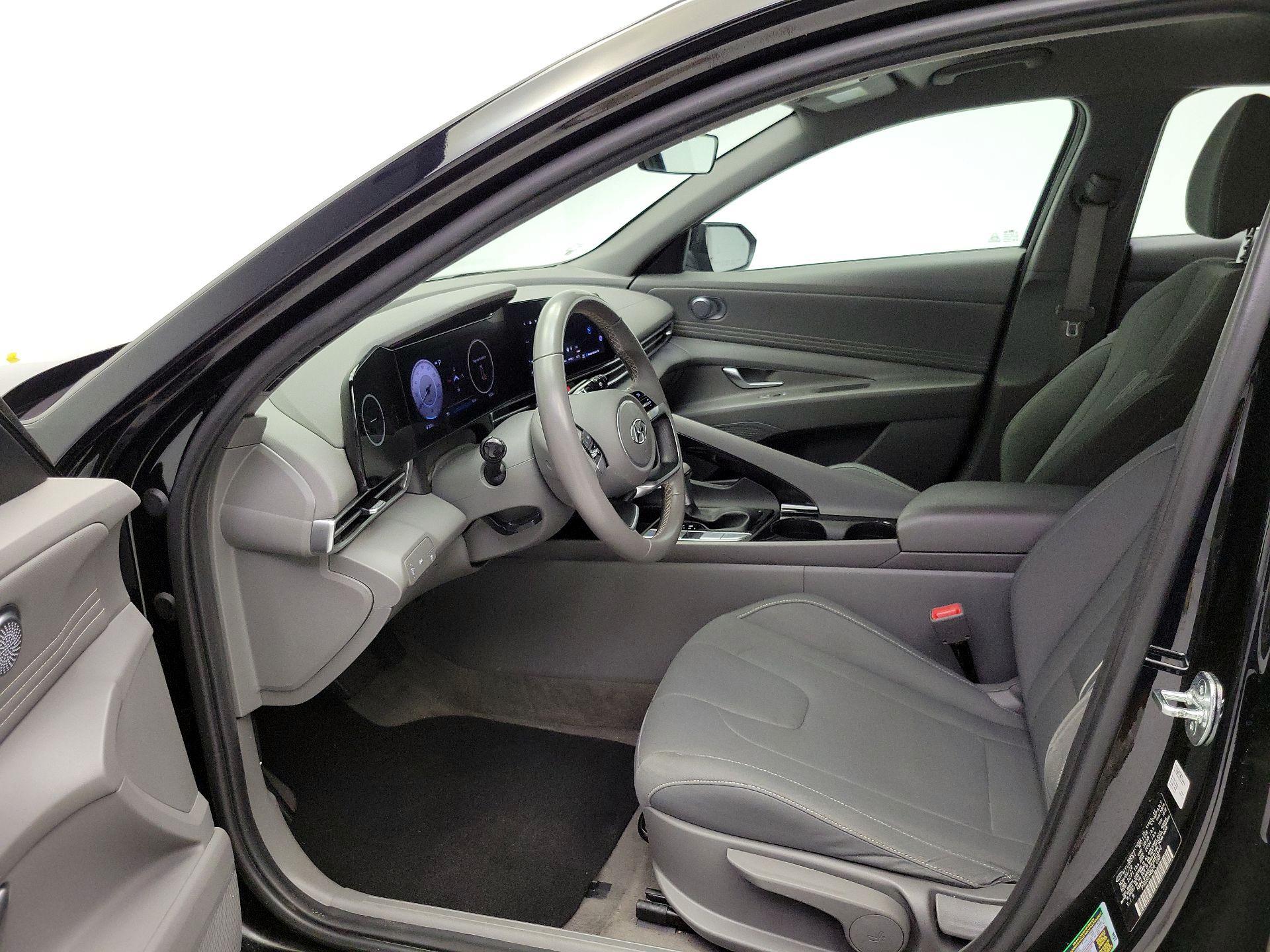 Thumbnail: 2023 Hyundai Elantra - 11
