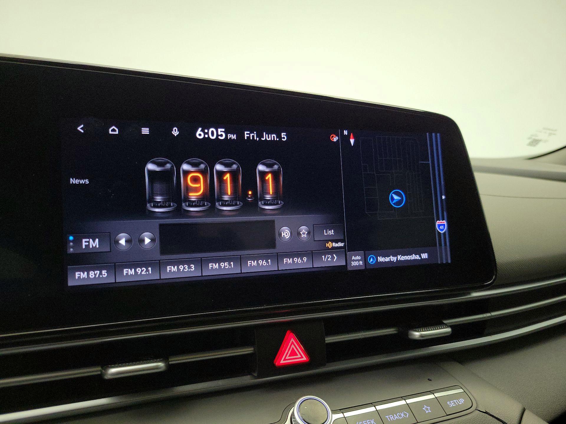 Thumbnail: 2023 Hyundai Elantra - 16