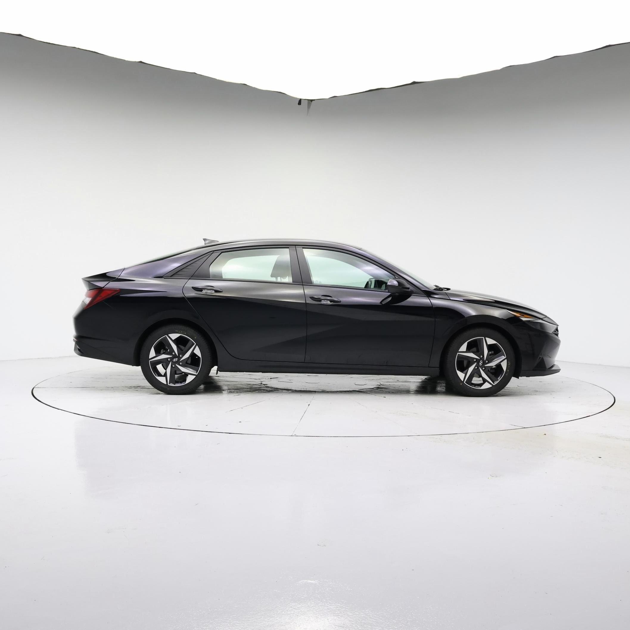 Thumbnail: 2023 Hyundai Elantra - 7