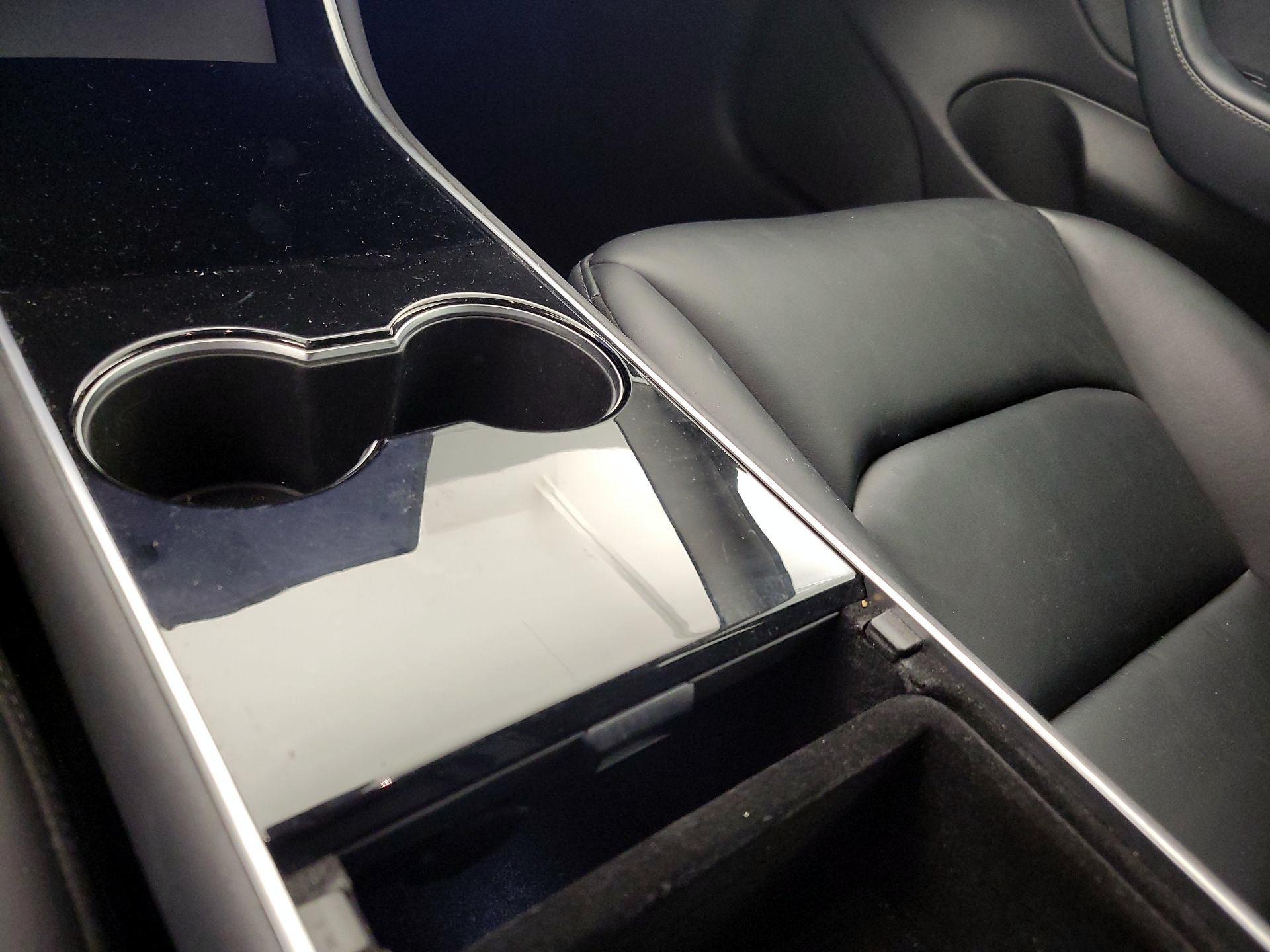 Thumbnail: 2019 Tesla Model 3 - 18