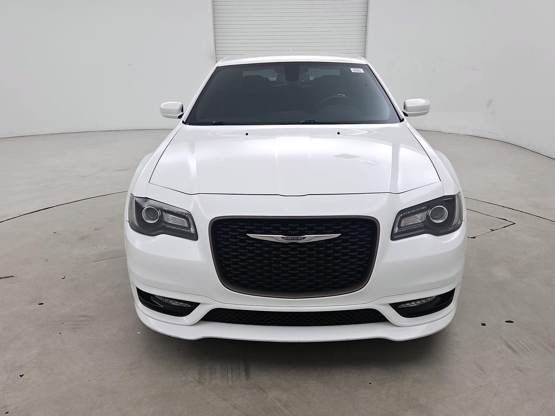 Thumbnail: 2017 Chrysler 300 - 2