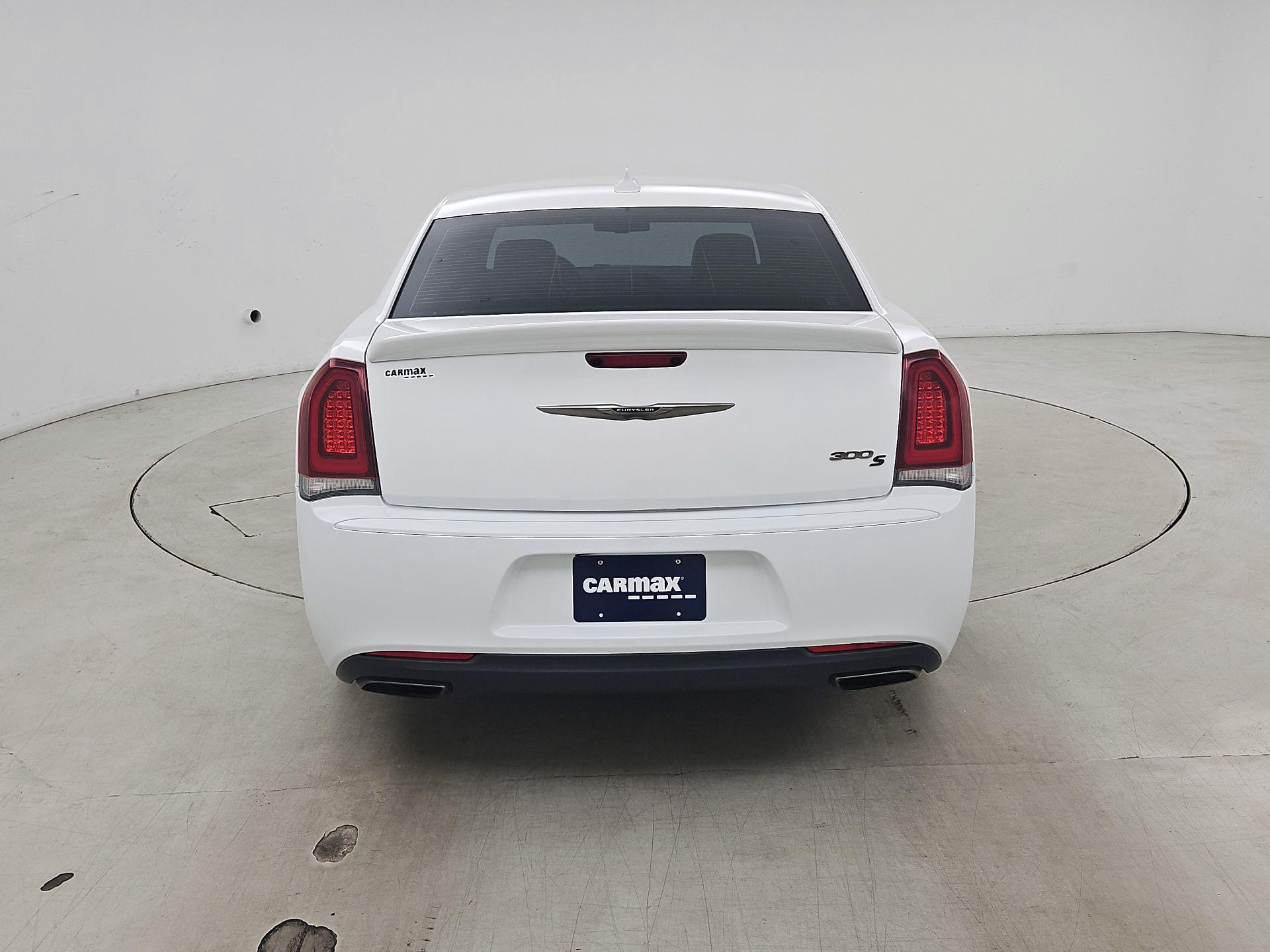 Thumbnail: 2017 Chrysler 300 - 6