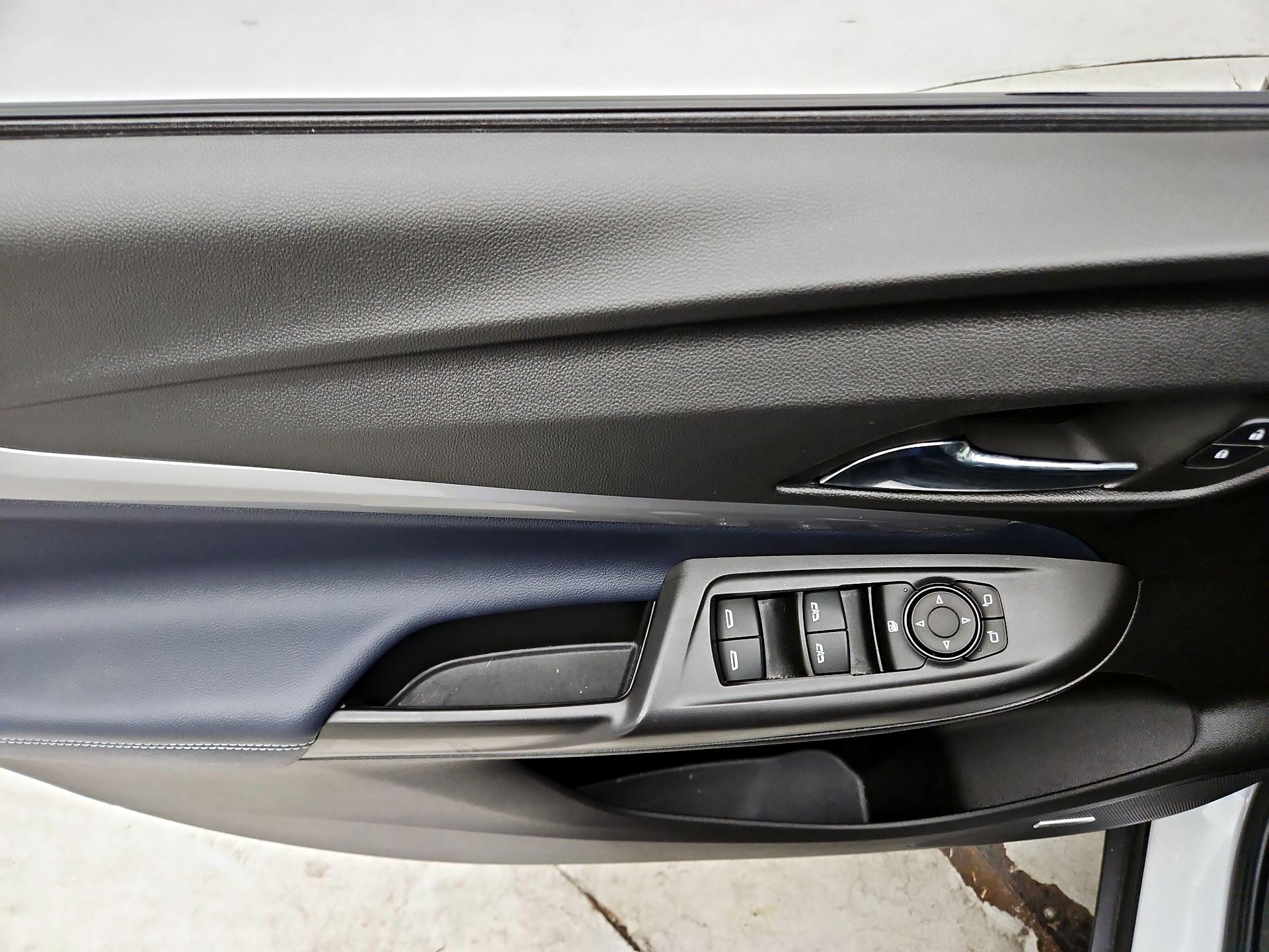 Thumbnail: 2023 Chevrolet Bolt EUV - 12
