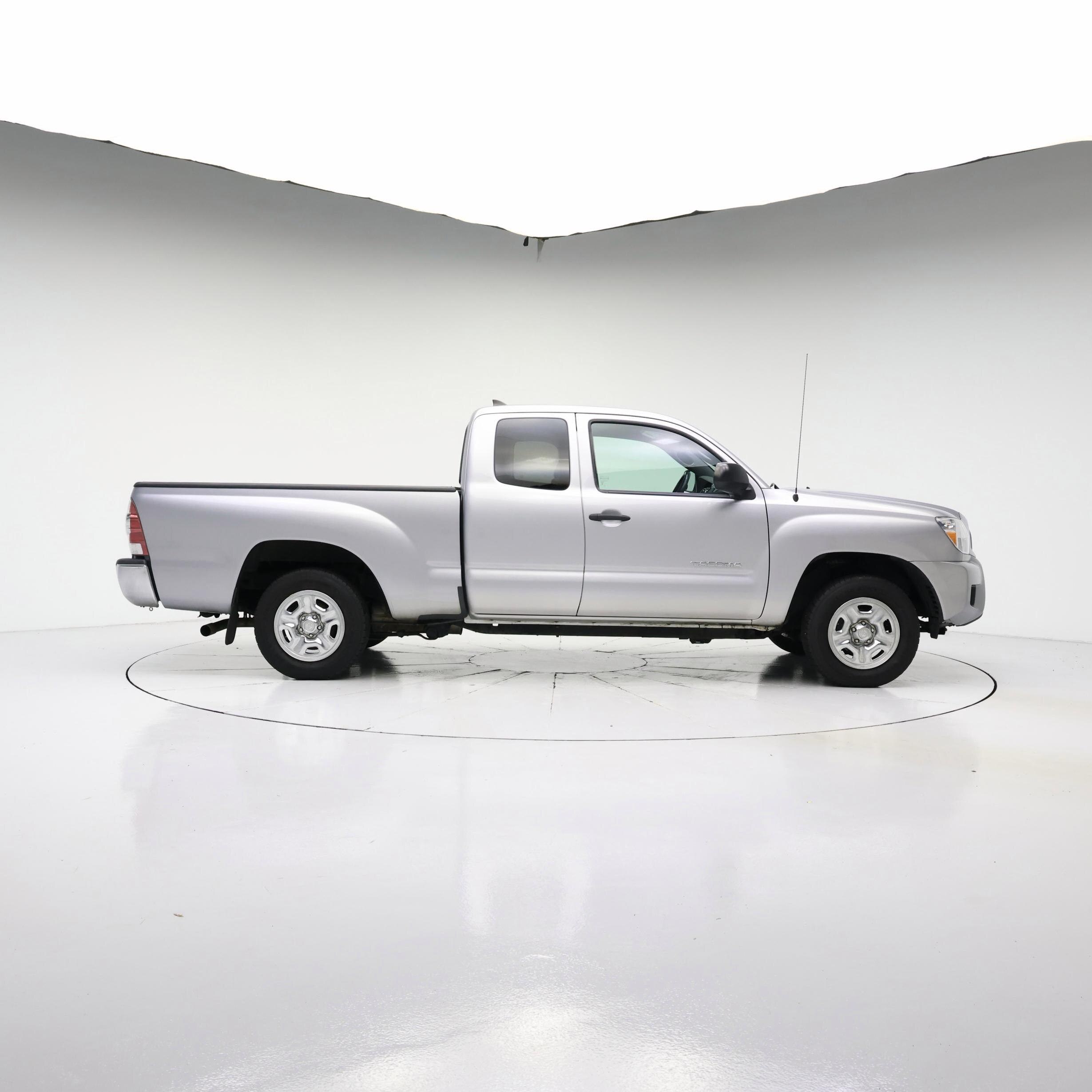 Thumbnail: 2015 Toyota Tacoma - 7