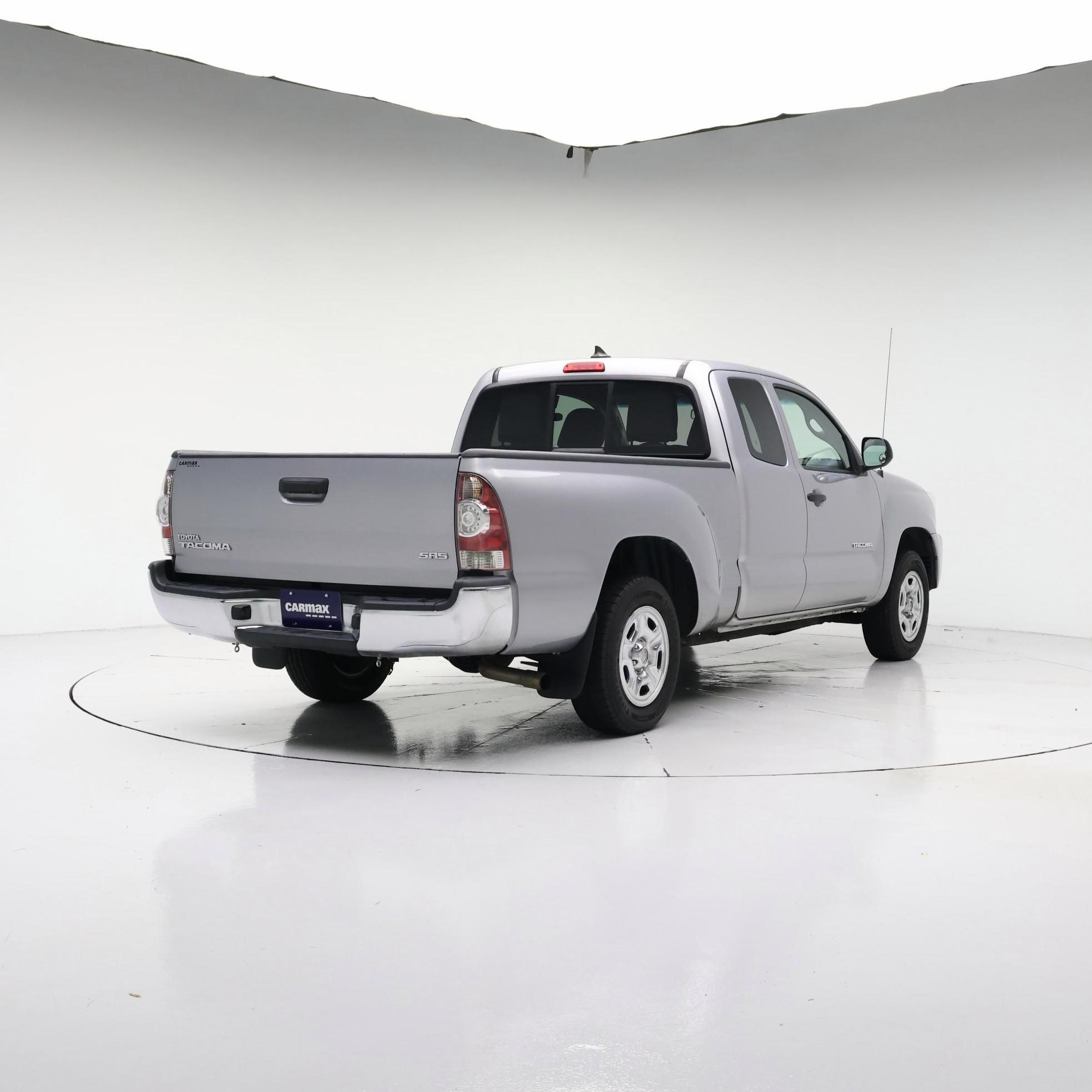 Thumbnail: 2015 Toyota Tacoma - 8