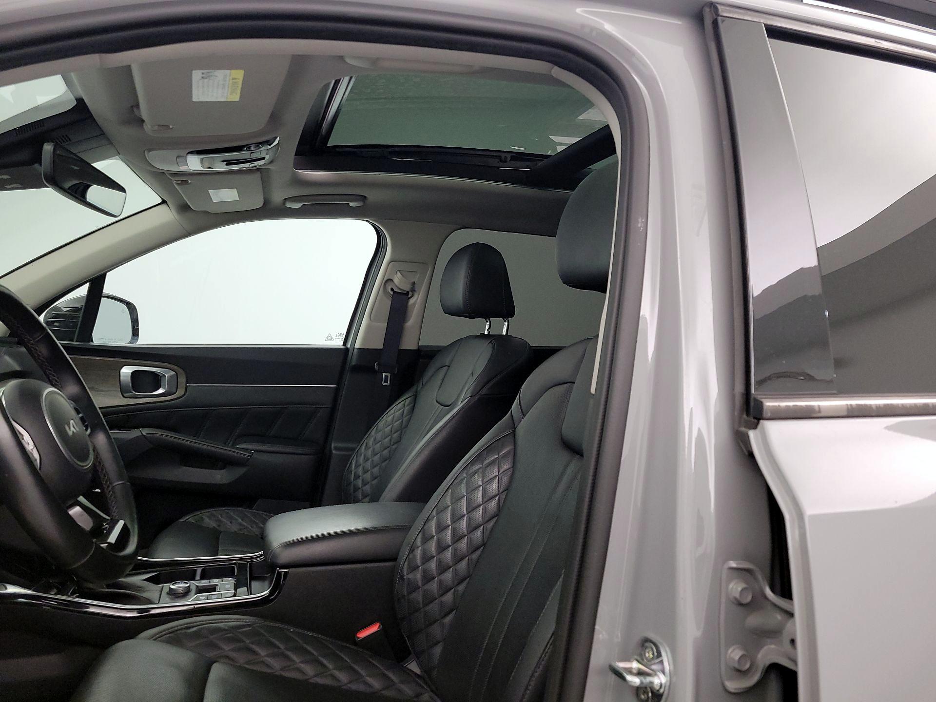 Thumbnail: 2022 Kia Sorento - 20