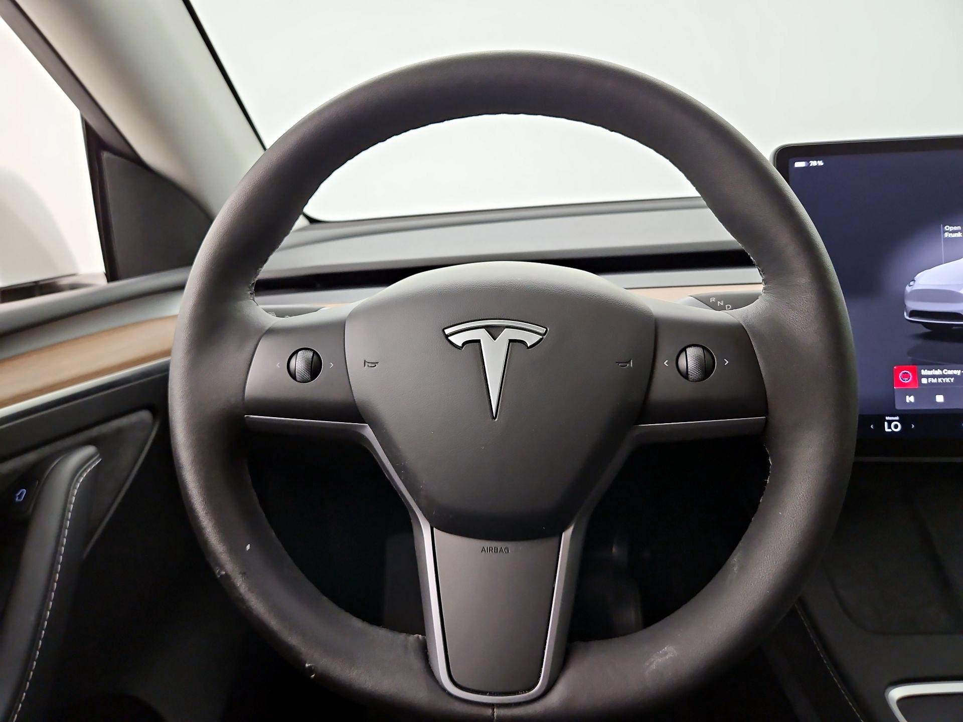 Thumbnail: 2023 Tesla Model Y - 10