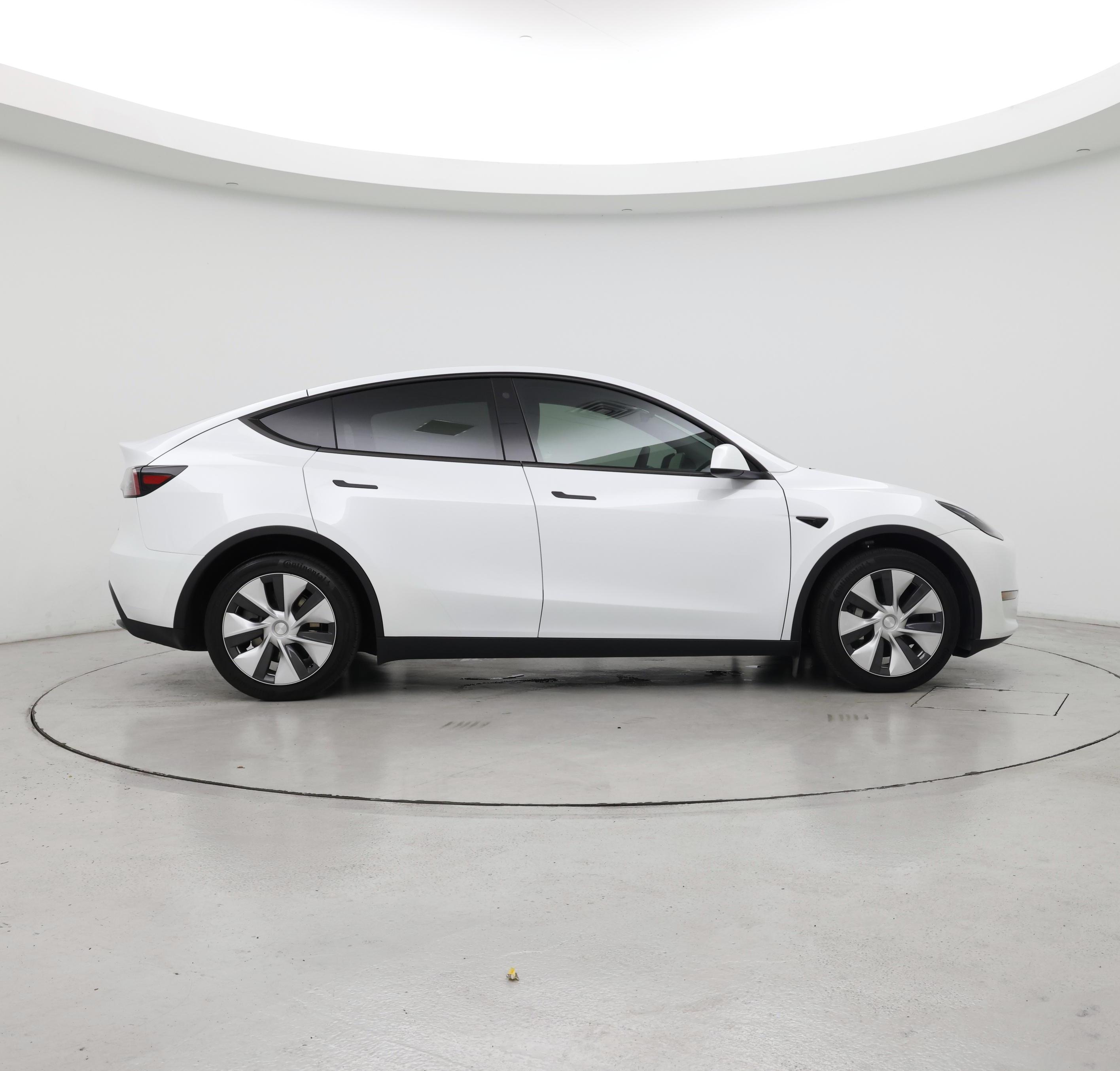 Thumbnail: 2023 Tesla Model Y - 7