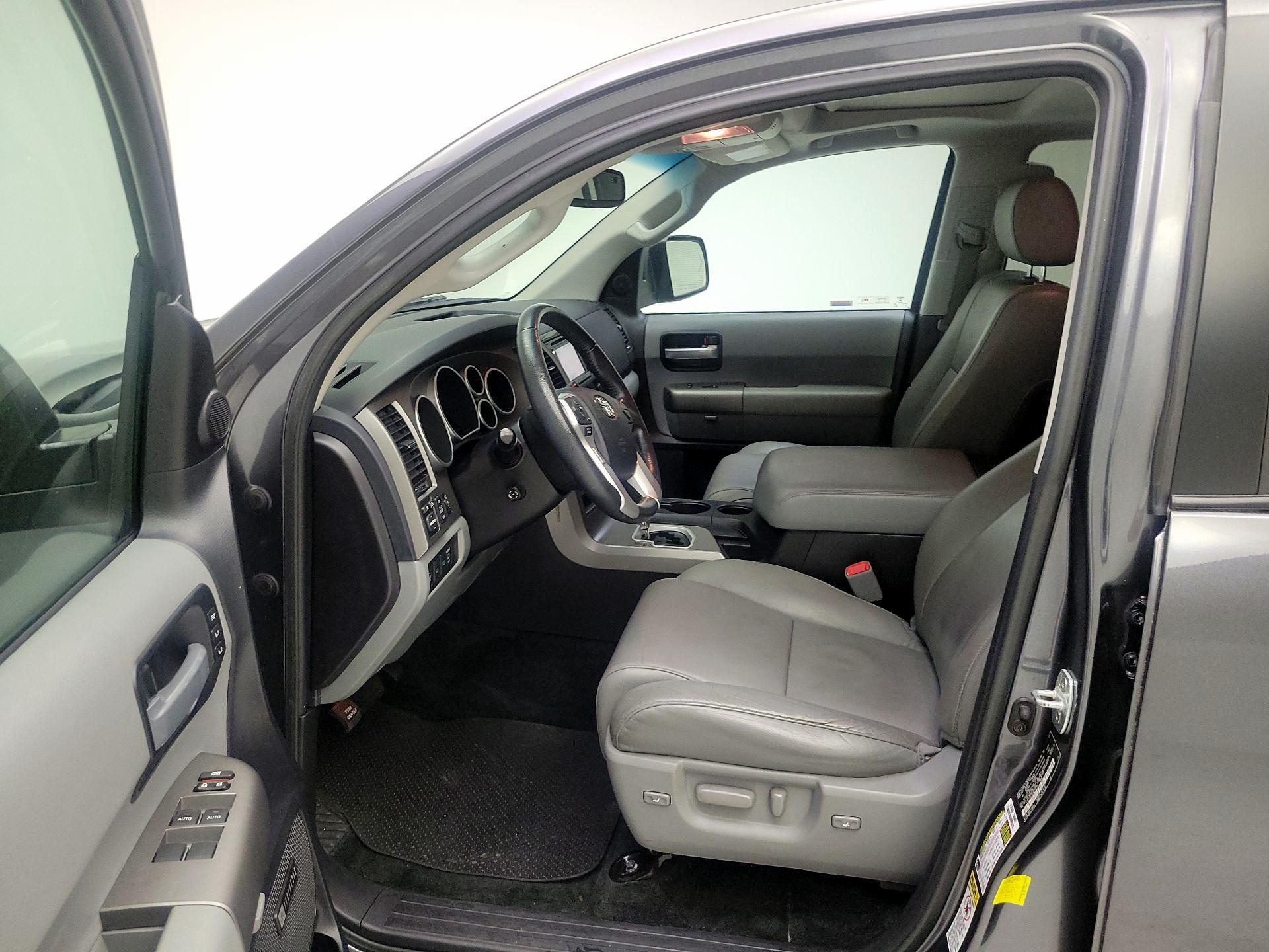Thumbnail: 2016 Toyota Sequoia - 11