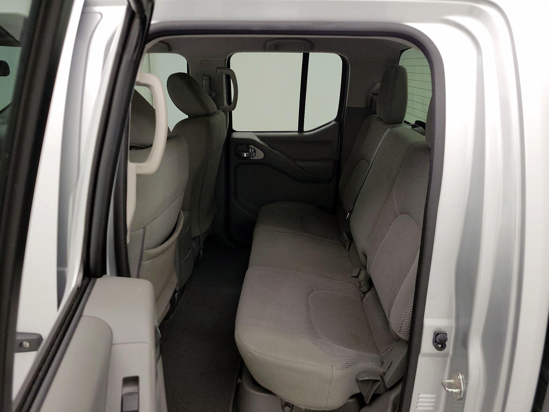 Thumbnail: 2019 Nissan Frontier - 19