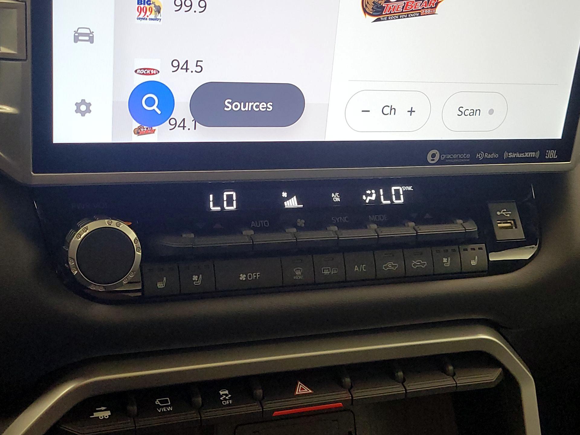 Thumbnail: 2024 Toyota Tundra - 17