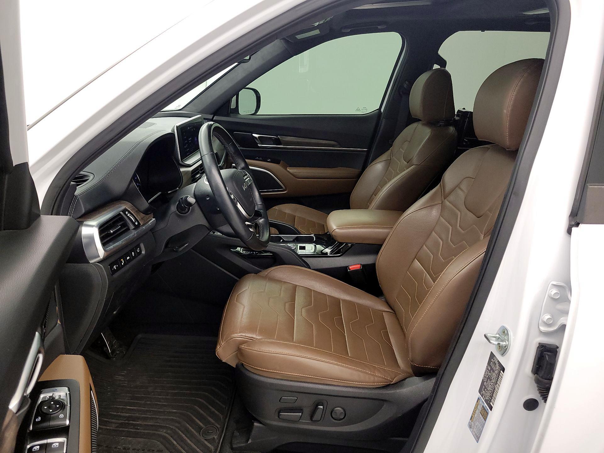 Thumbnail: 2022 Kia Telluride - 11