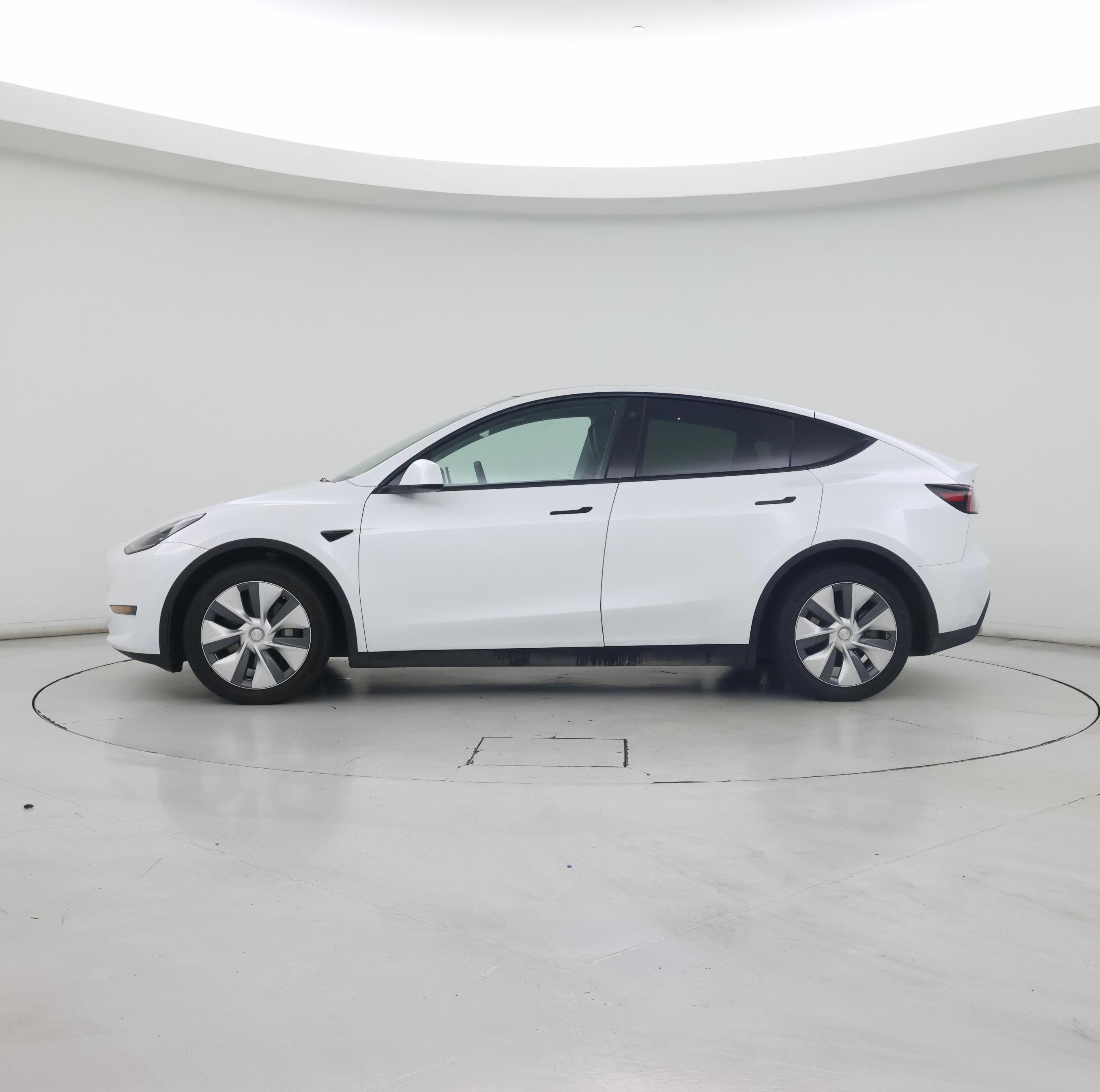 Thumbnail: 2023 Tesla Model Y - 3
