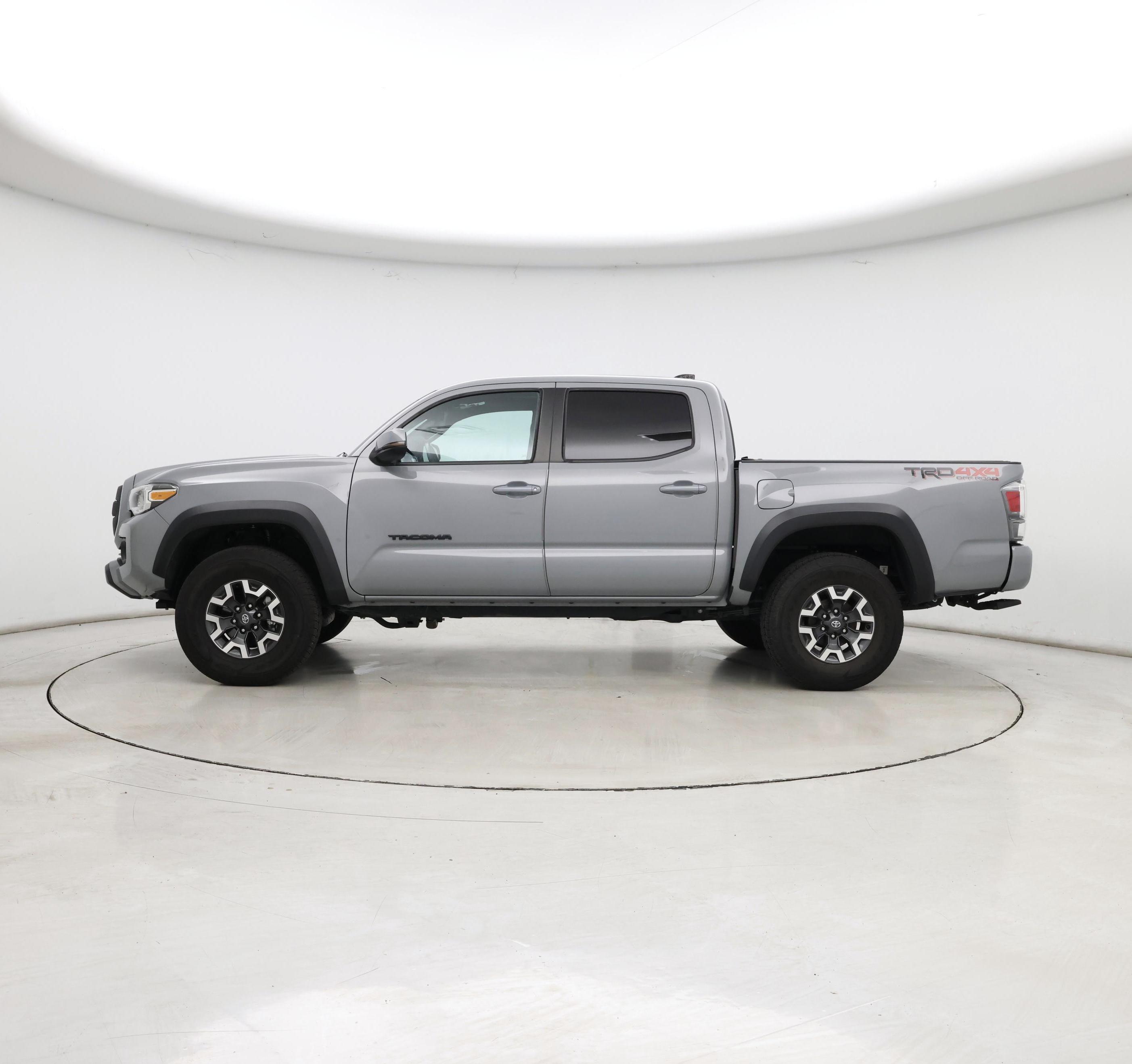 Thumbnail: 2021 Toyota Tacoma - 3