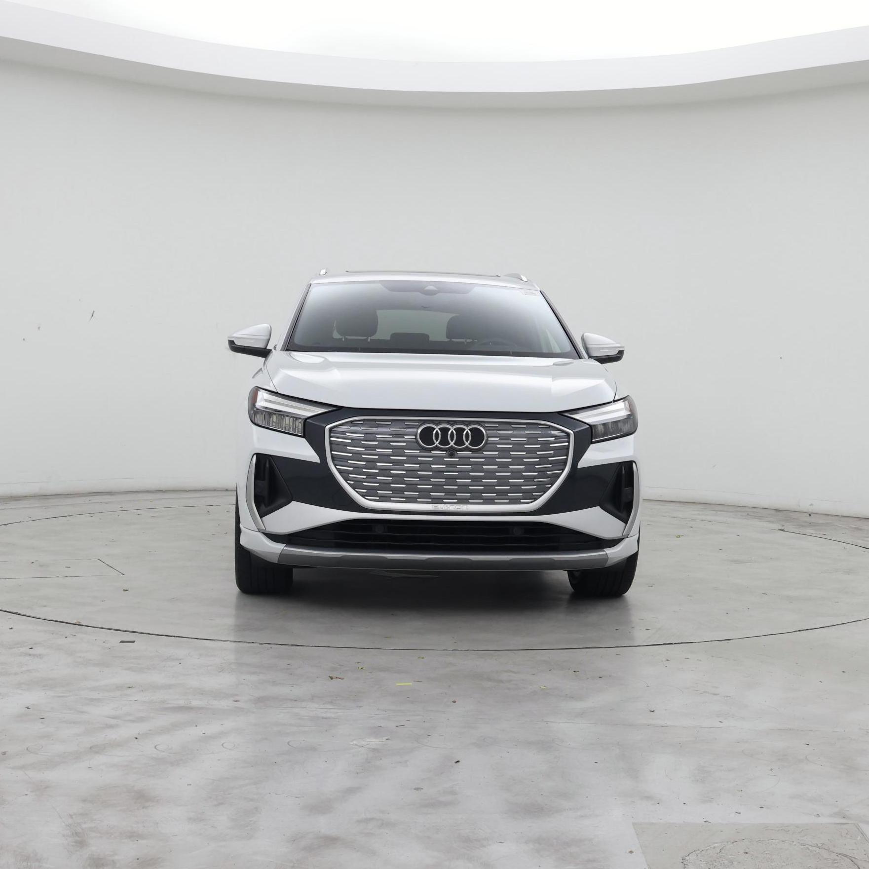 Thumbnail: 2023 Audi Q4 e-tron - 5