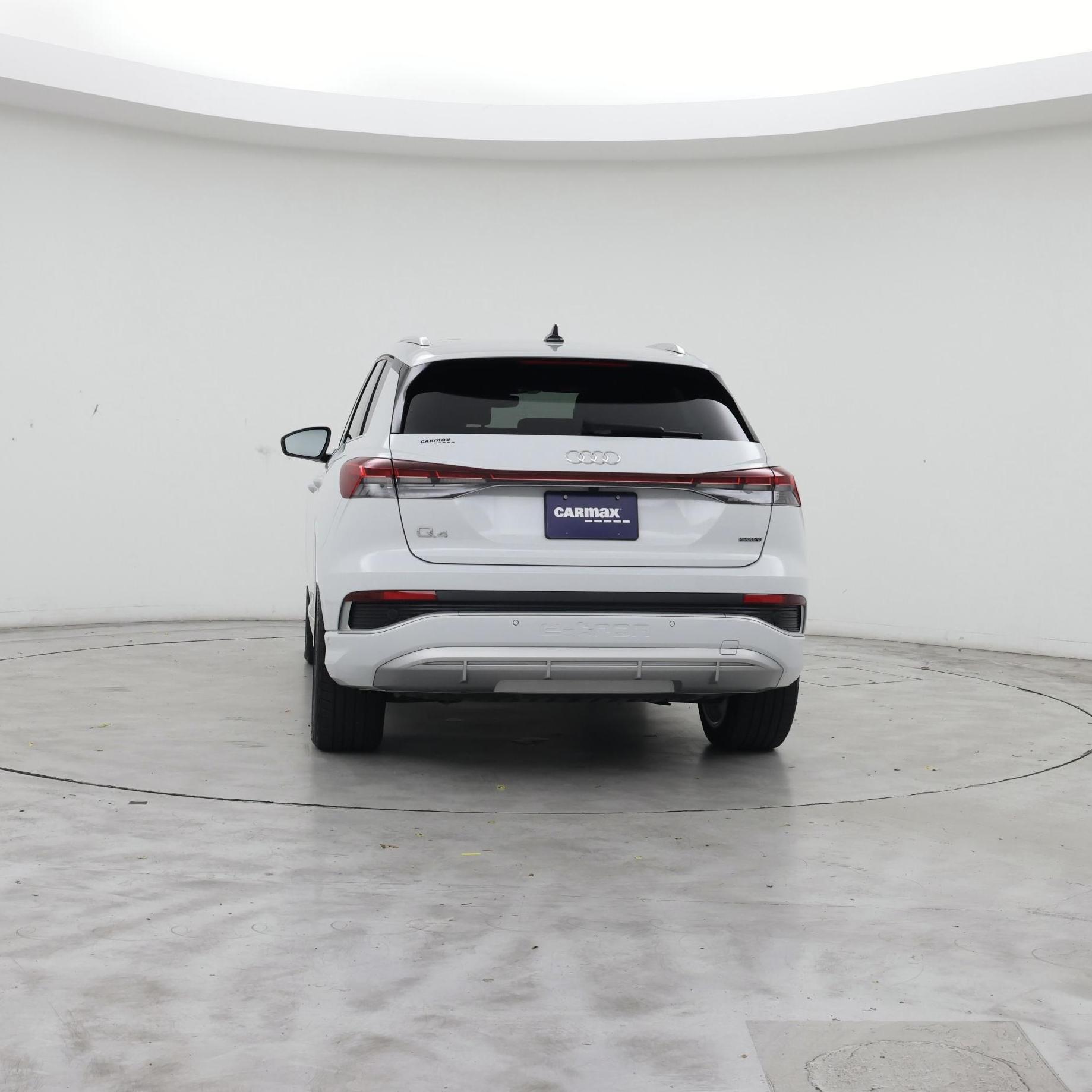 Thumbnail: 2023 Audi Q4 e-tron - 6