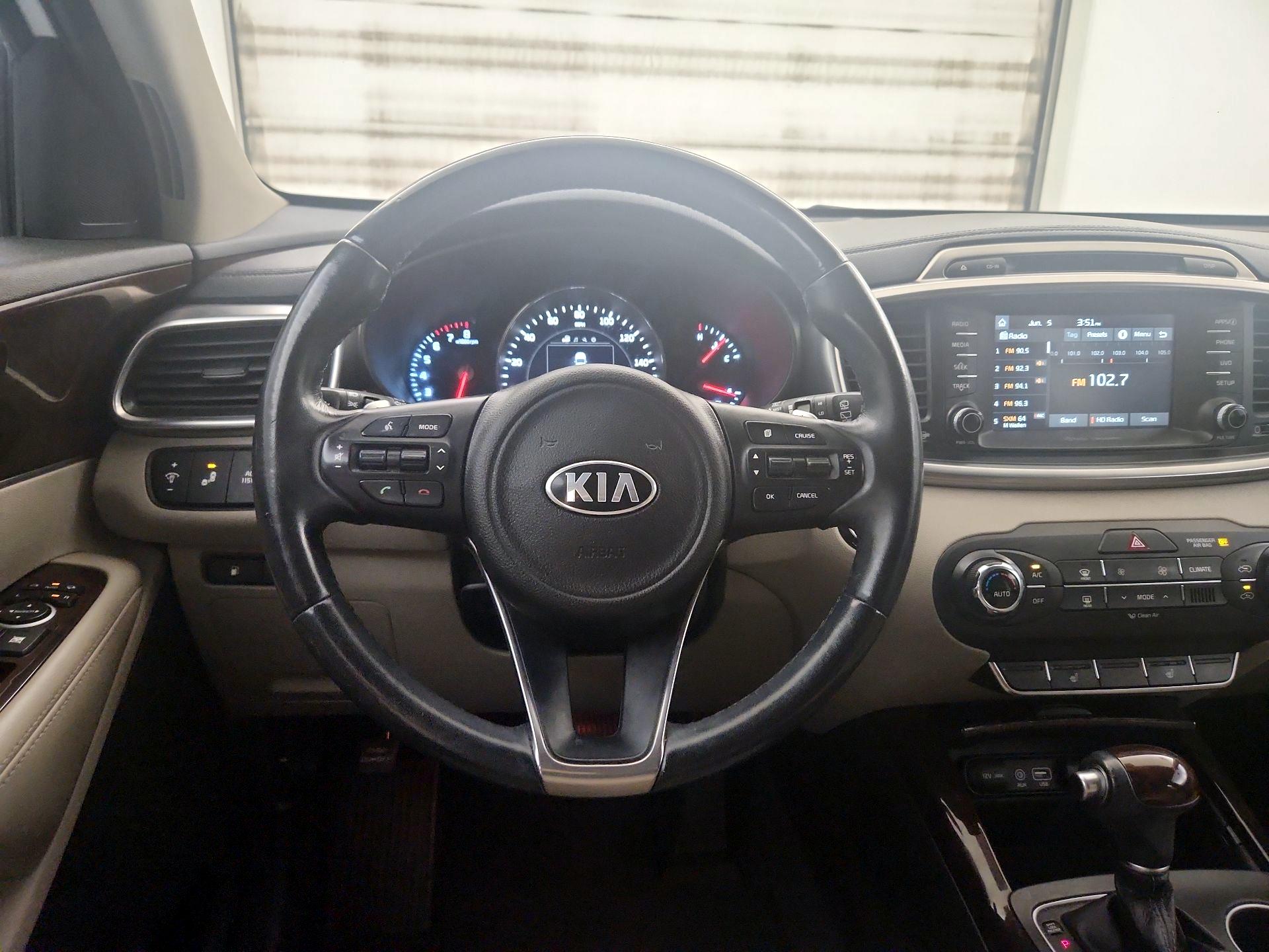 Thumbnail: 2017 Kia Sorento - 10