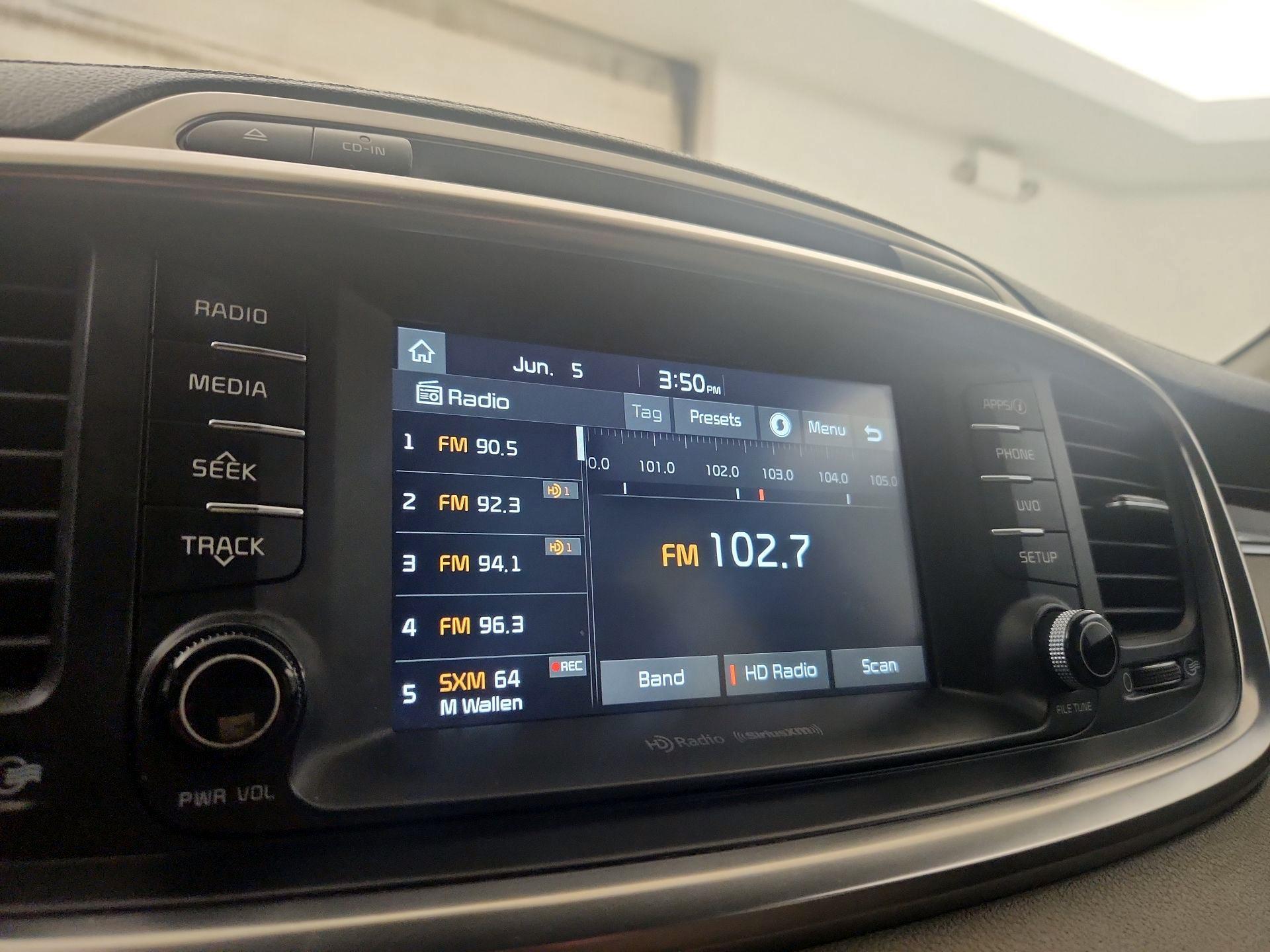 Thumbnail: 2017 Kia Sorento - 15