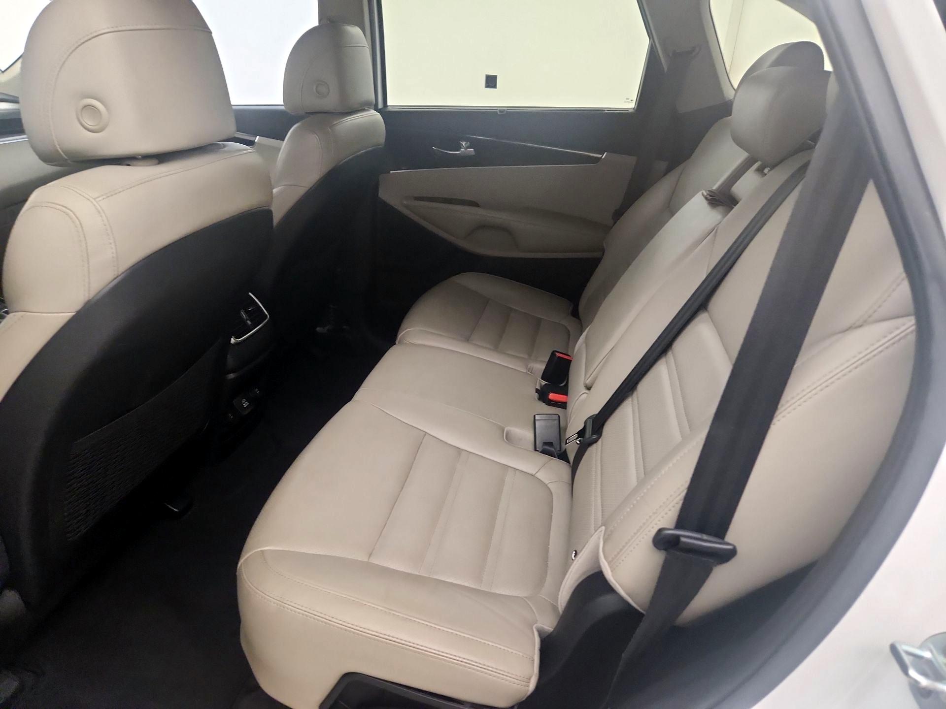 Thumbnail: 2017 Kia Sorento - 19