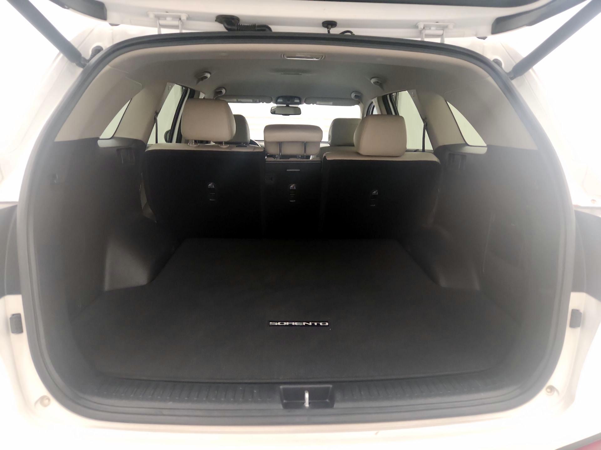 Thumbnail: 2017 Kia Sorento - 20