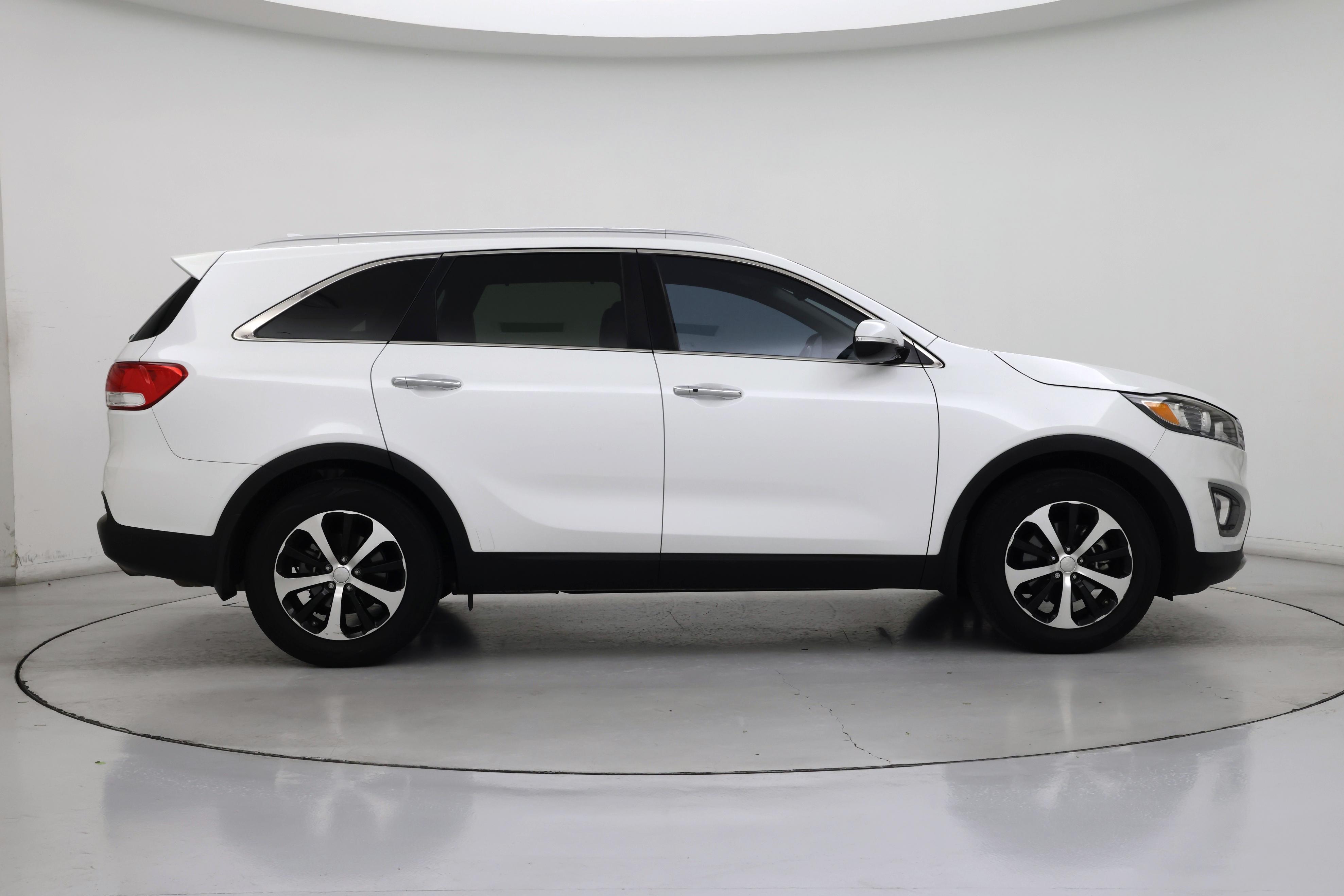 Thumbnail: 2017 Kia Sorento - 7