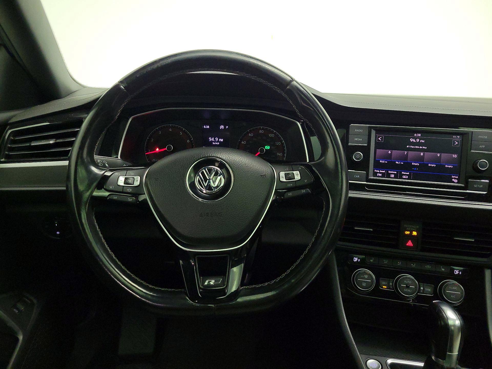 Thumbnail: 2019 Volkswagen Jetta - 10