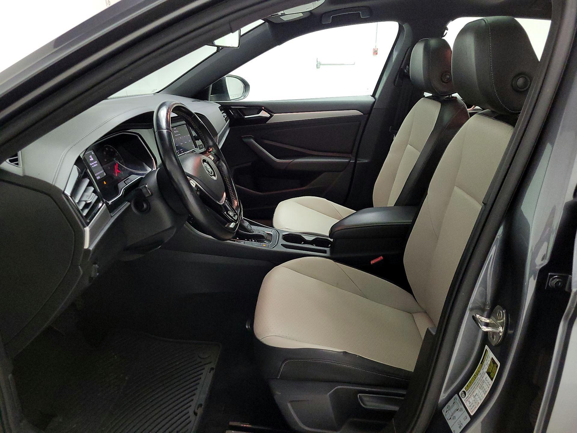 Thumbnail: 2019 Volkswagen Jetta - 11