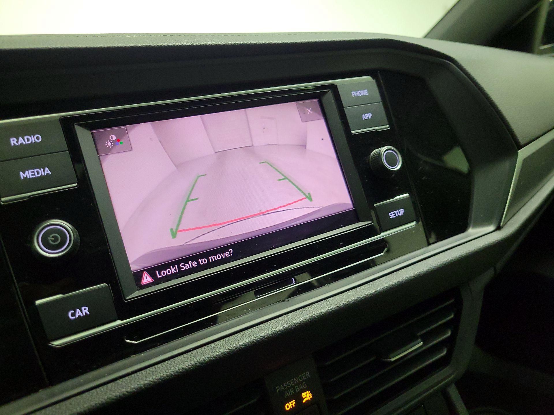 Thumbnail: 2019 Volkswagen Jetta - 14