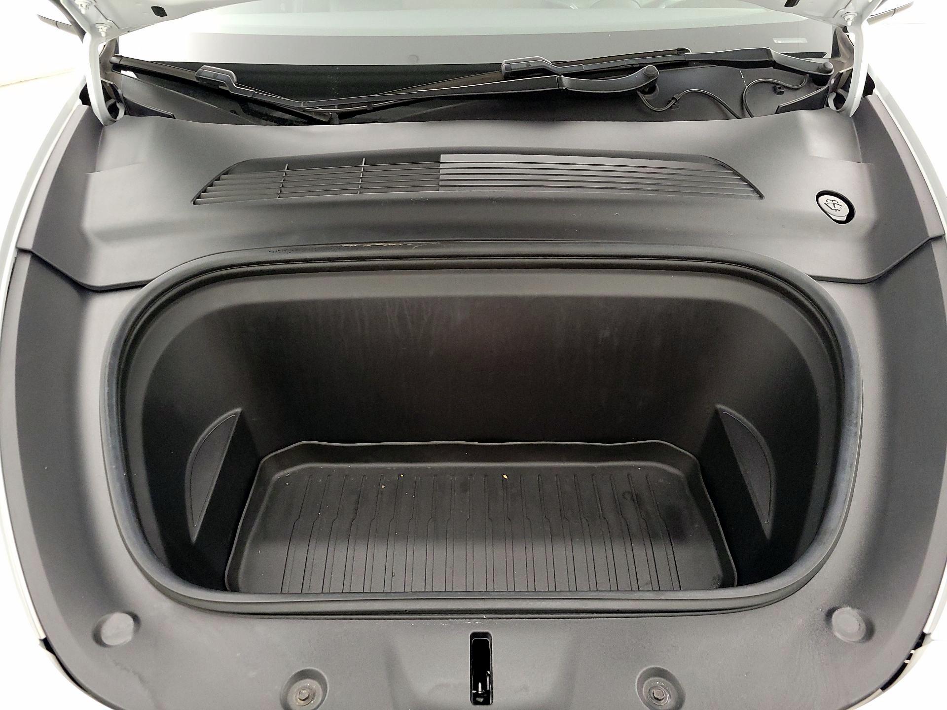 Thumbnail: 2020 Tesla Model Y - 20