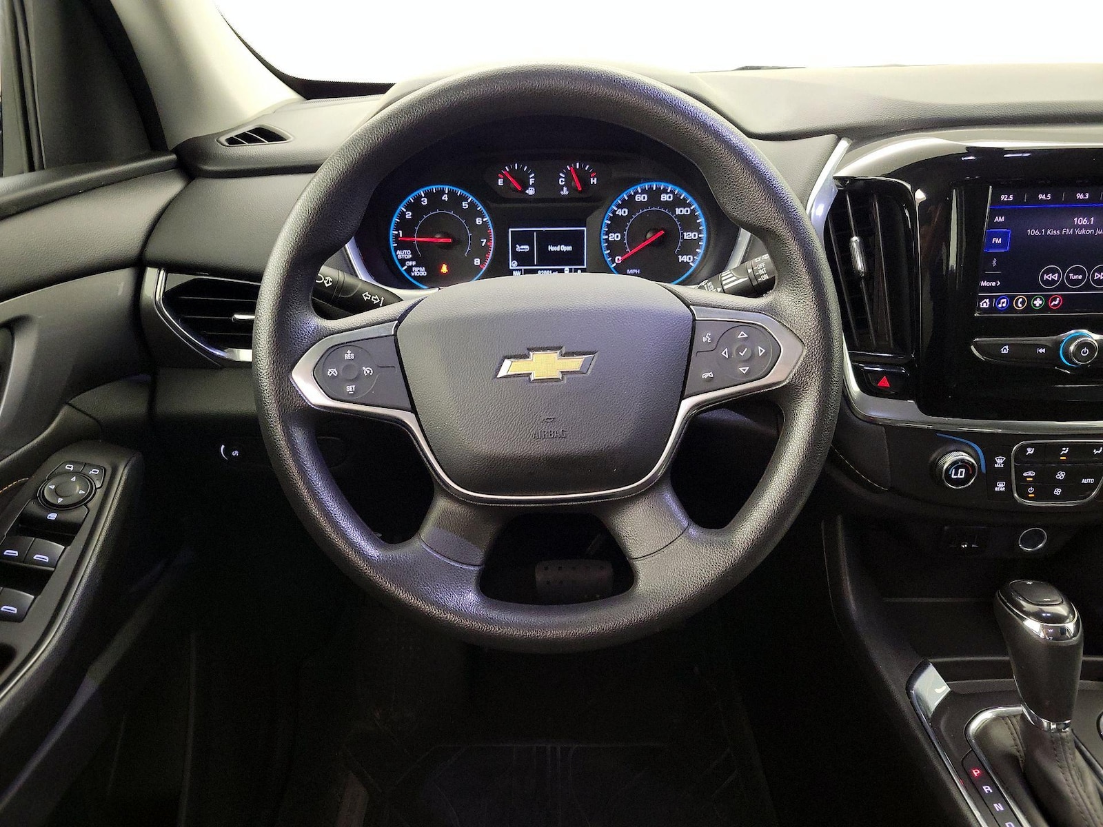 2020 Chevrolet Traverse LS - Photo 11