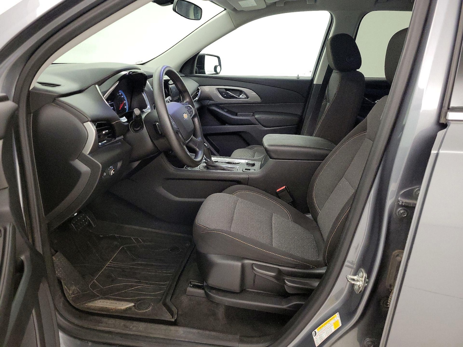 2020 Chevrolet Traverse LS - Photo 12