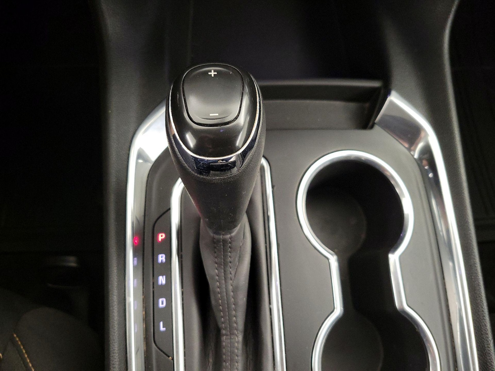 2020 Chevrolet Traverse LS - Photo 18