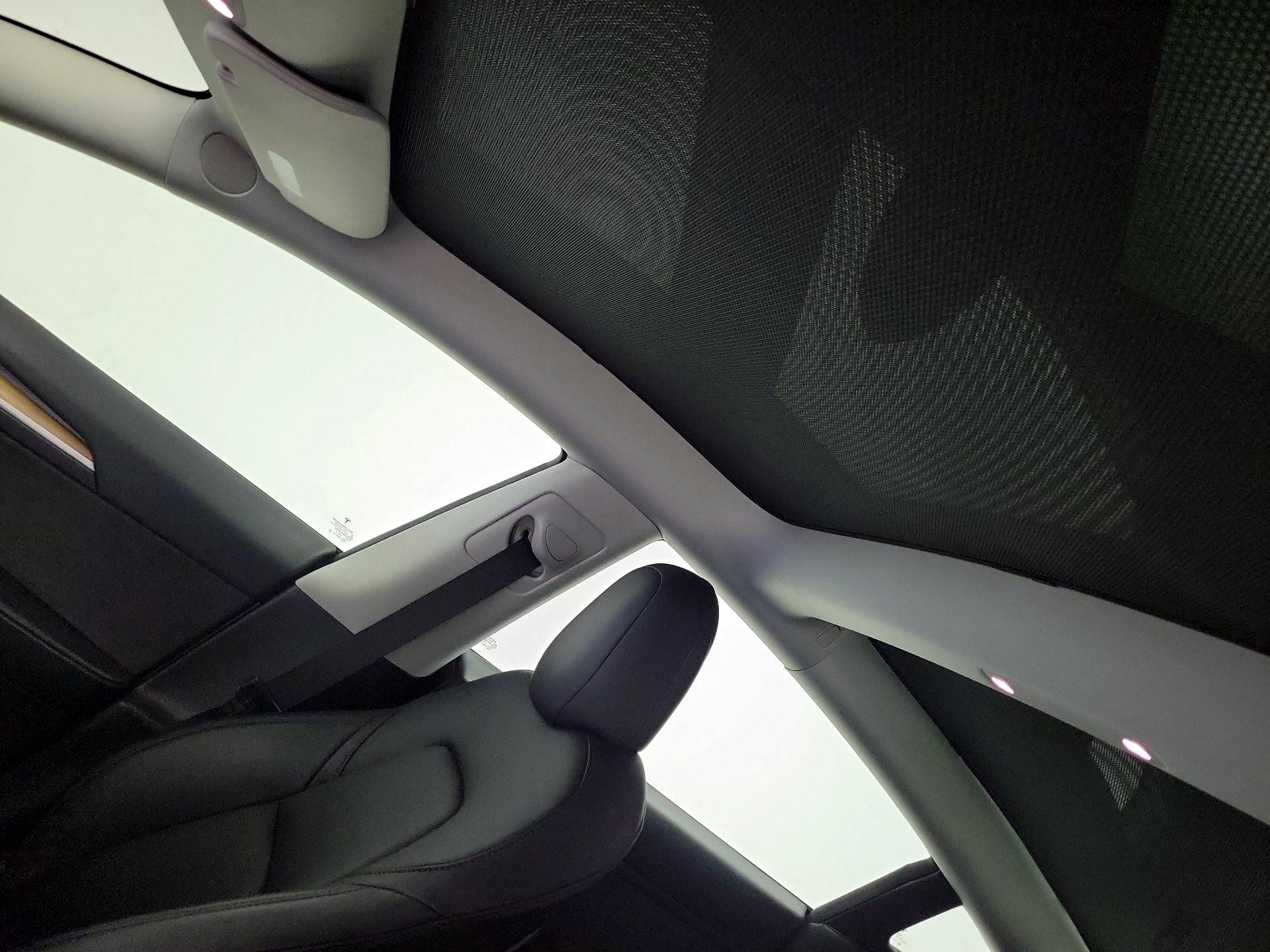Thumbnail: 2022 Tesla Model 3 - 18