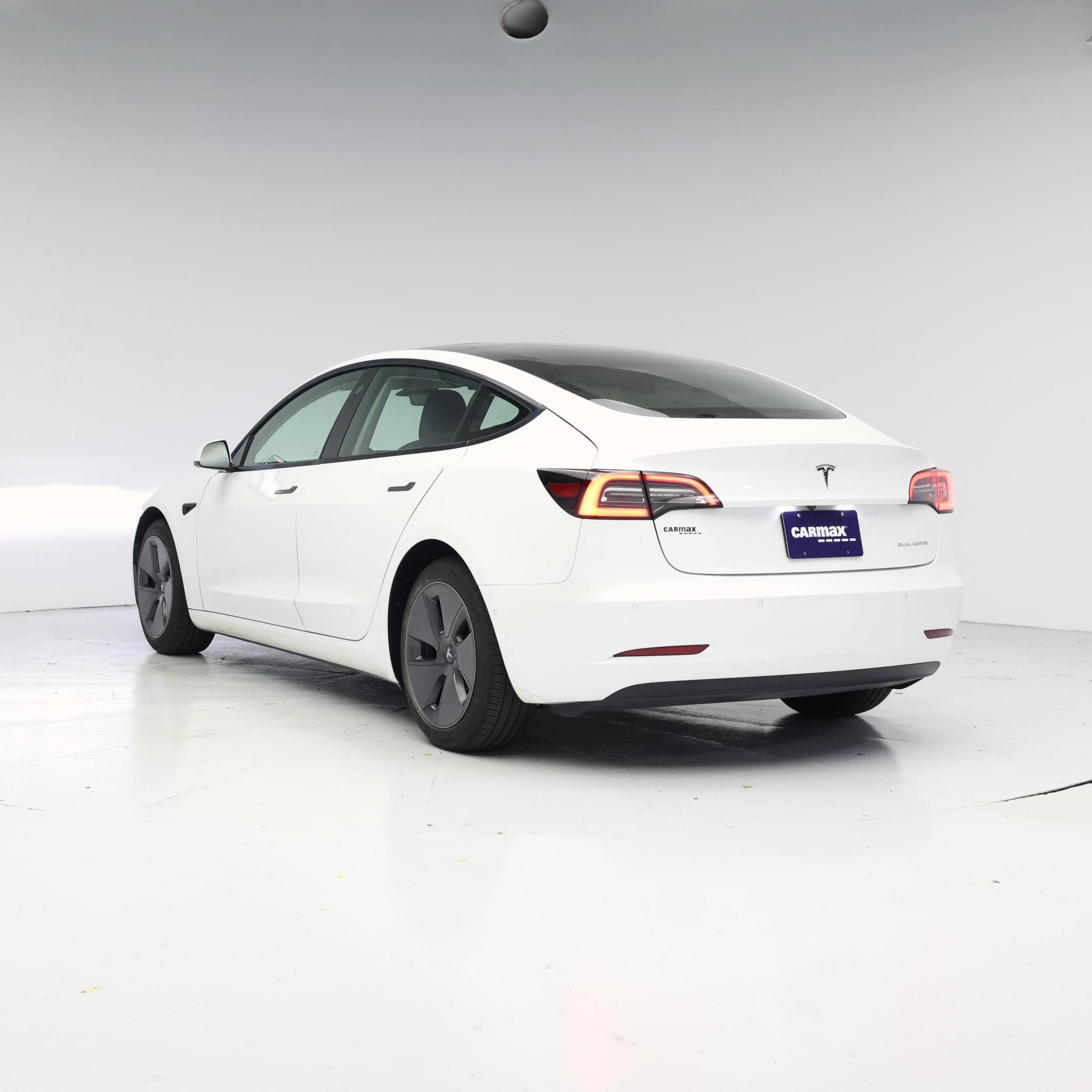 Thumbnail: 2022 Tesla Model 3 - 2
