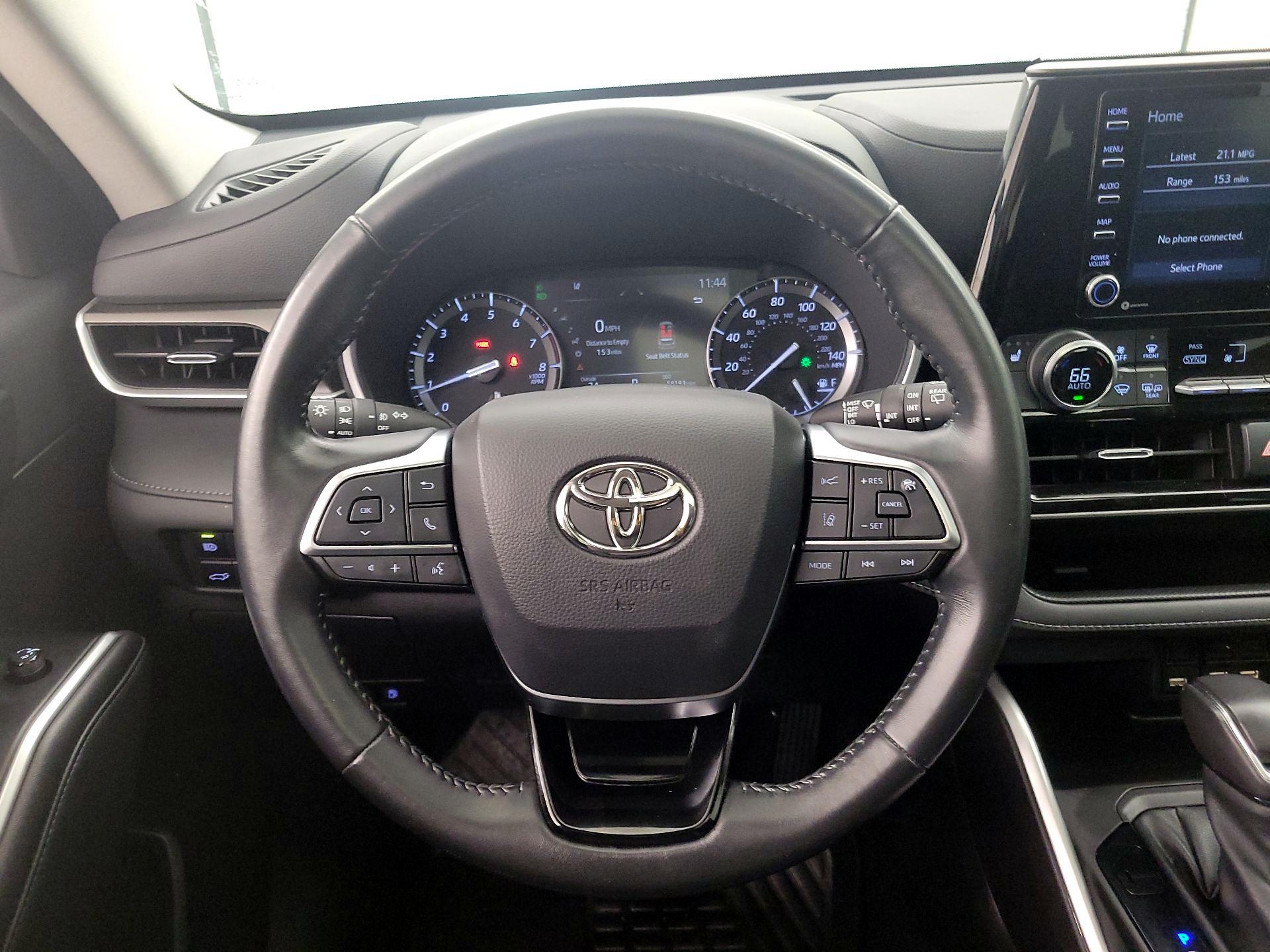 Thumbnail: 2021 Toyota Highlander - 10
