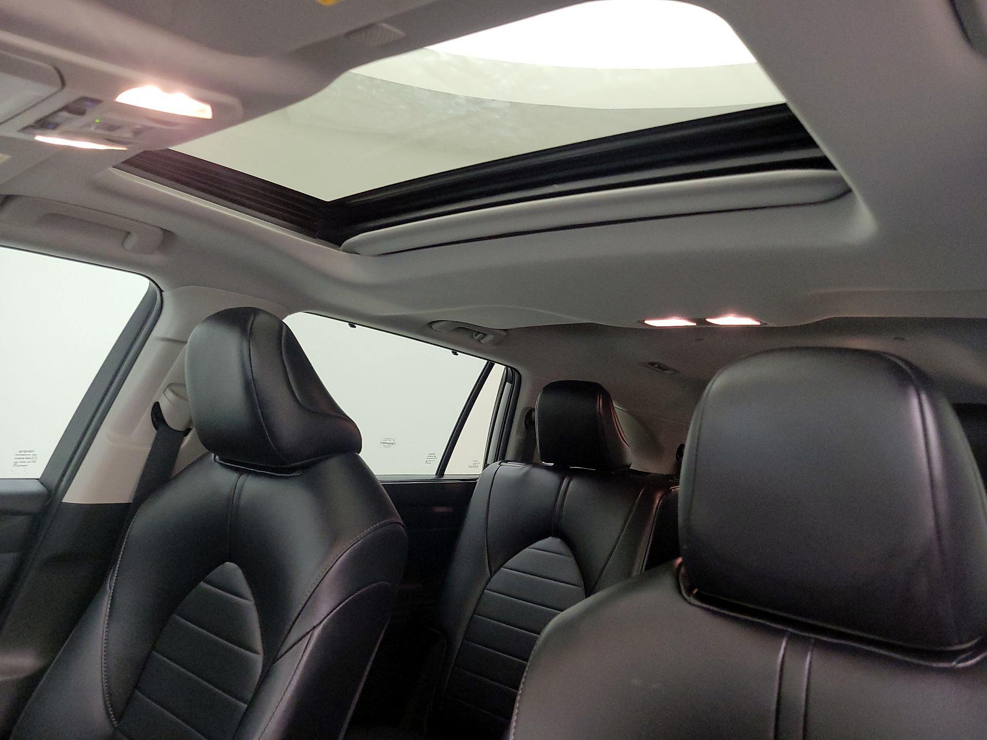 Thumbnail: 2021 Toyota Highlander - 19