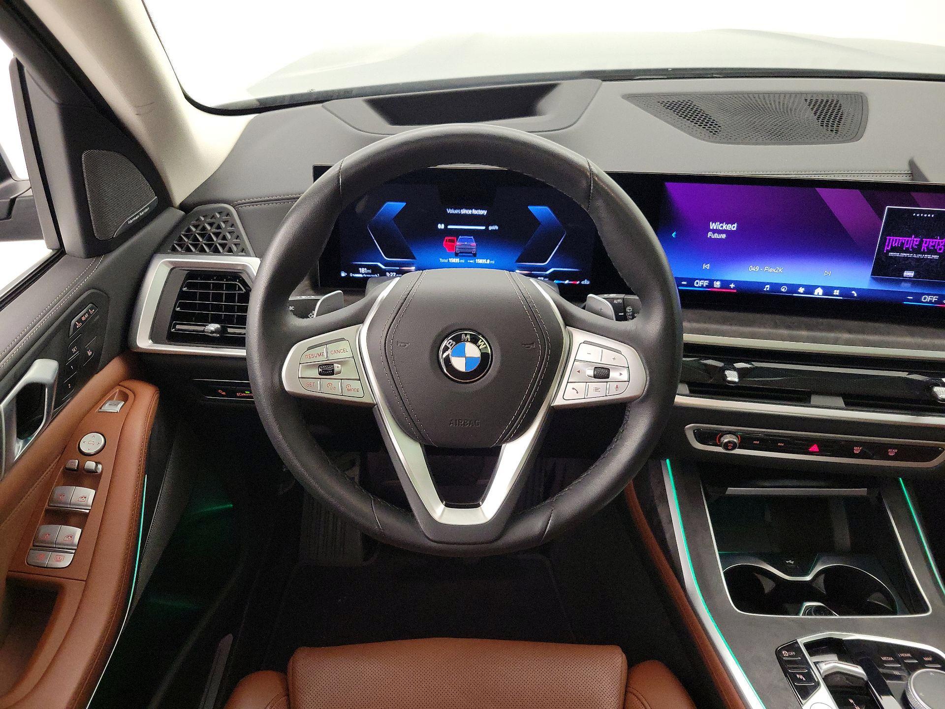 Thumbnail: 2025 BMW X7 - 10