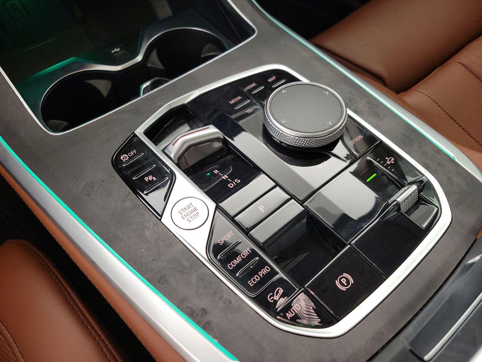 Thumbnail: 2025 BMW X7 - 17