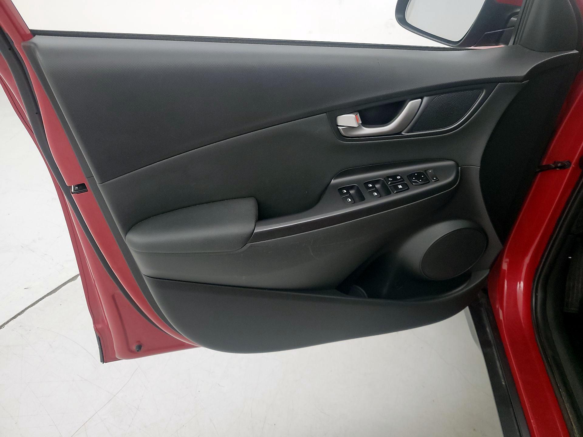 Thumbnail: 2018 Hyundai Kona - 12