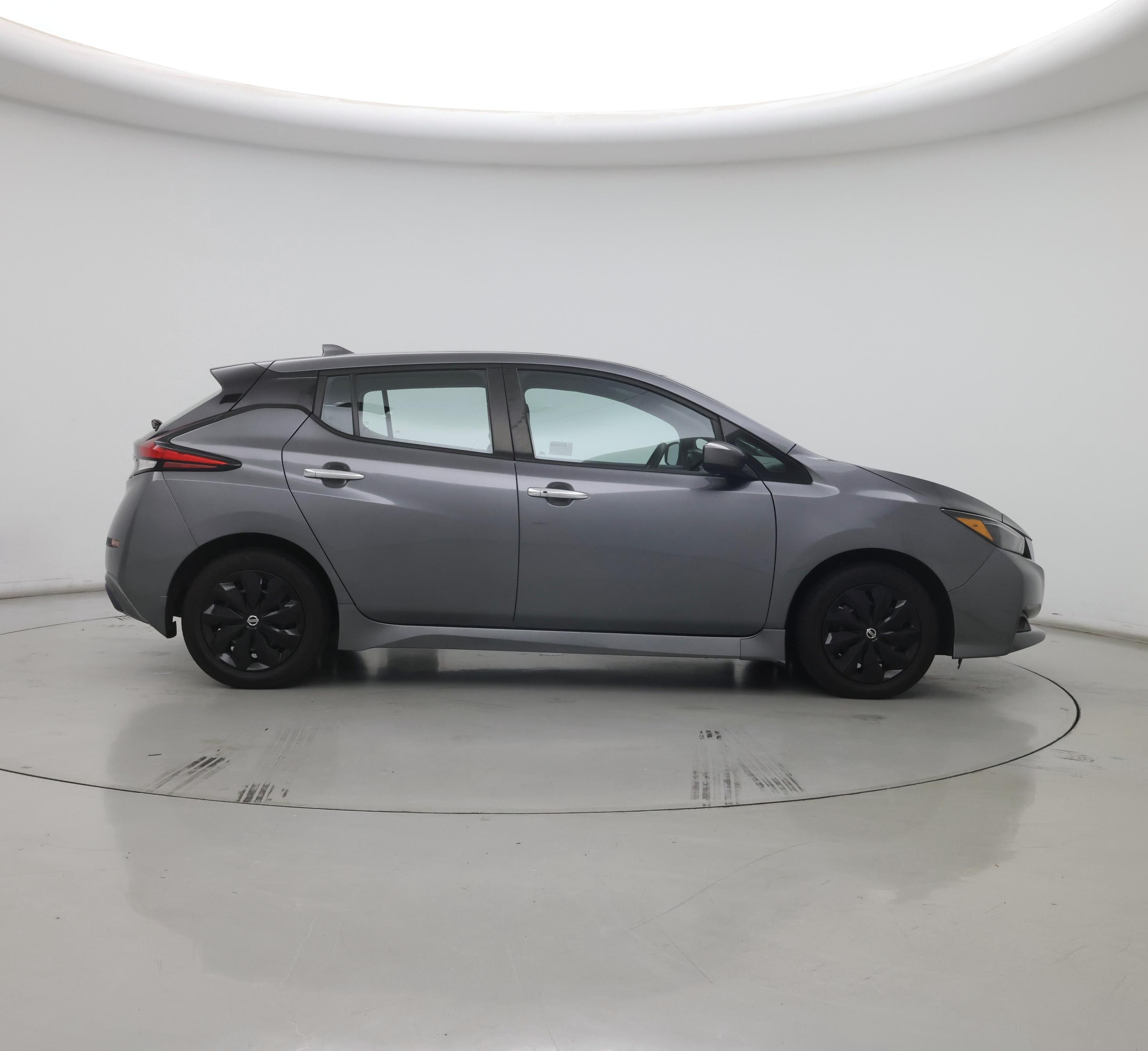 Thumbnail: 2022 Nissan Leaf - 7
