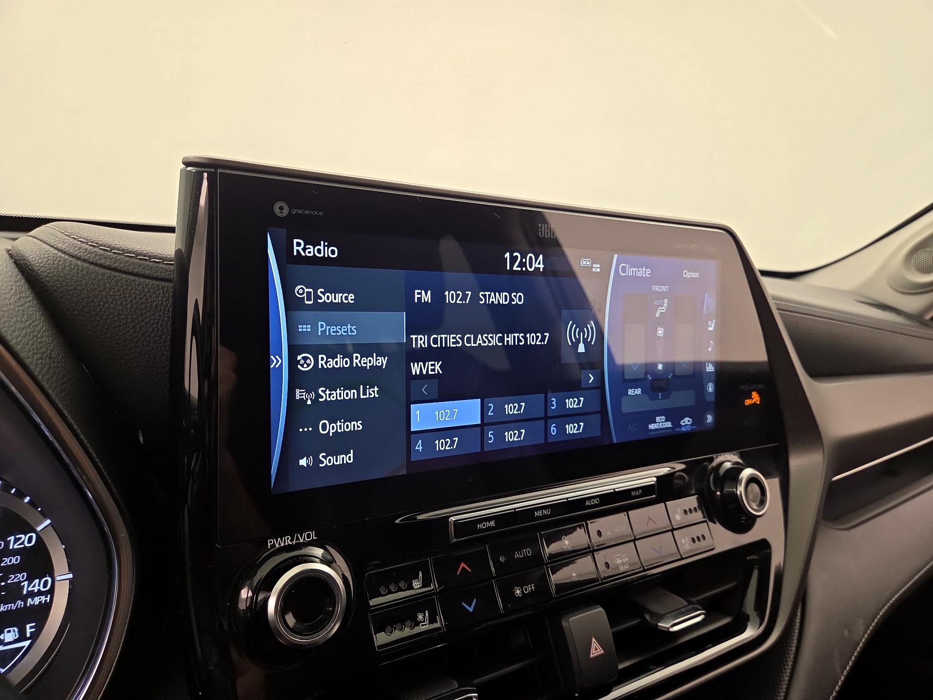 Thumbnail: 2021 Toyota Highlander - 16