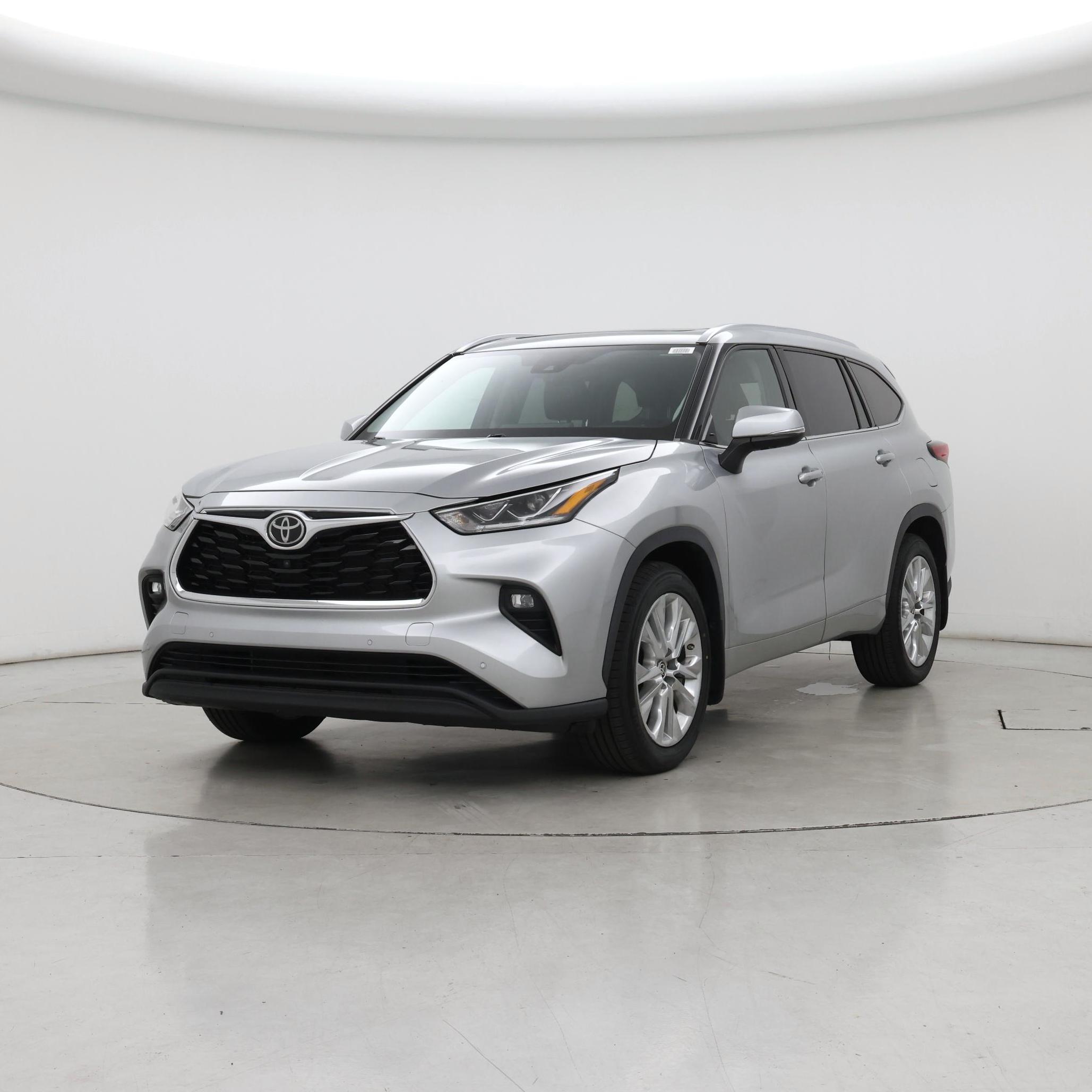 Thumbnail: 2021 Toyota Highlander - 4