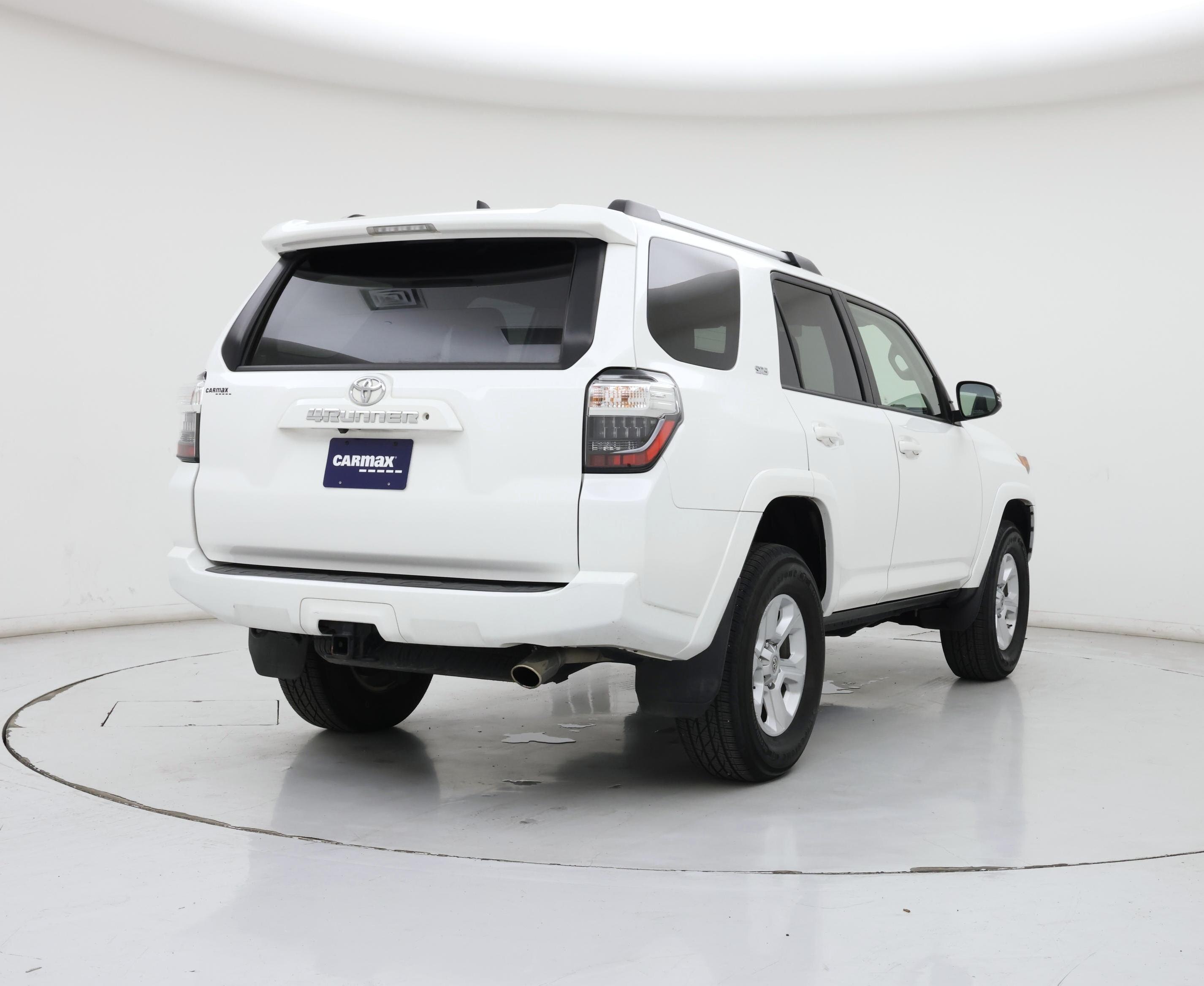 Thumbnail: 2019 Toyota 4Runner - 8