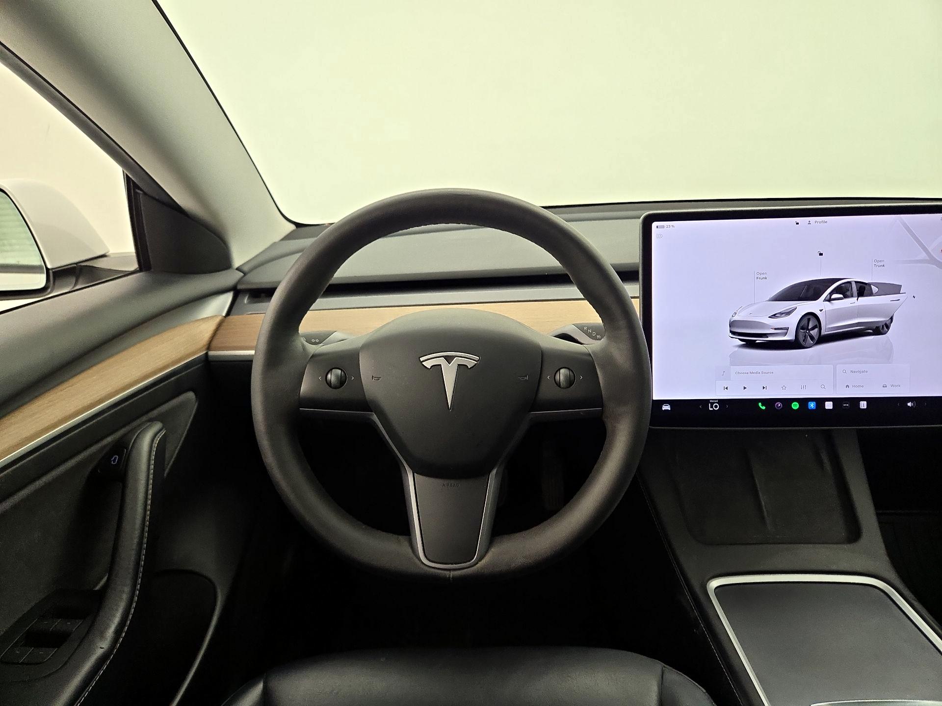 Thumbnail: 2023 Tesla Model 3 - 10
