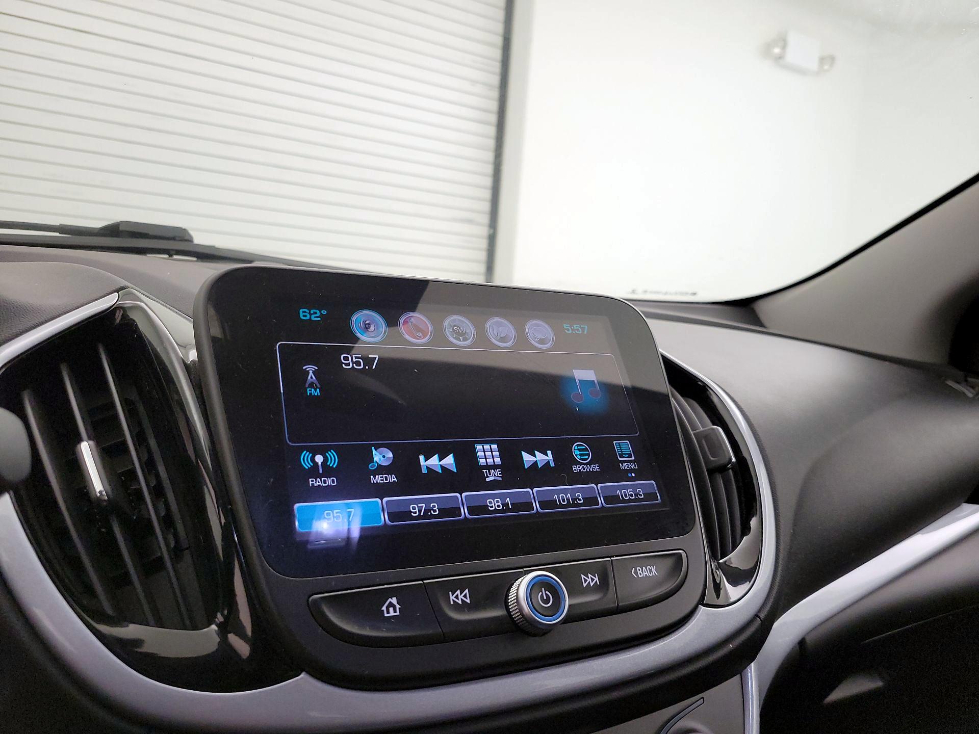 Thumbnail: 2017 Chevrolet Volt - 15